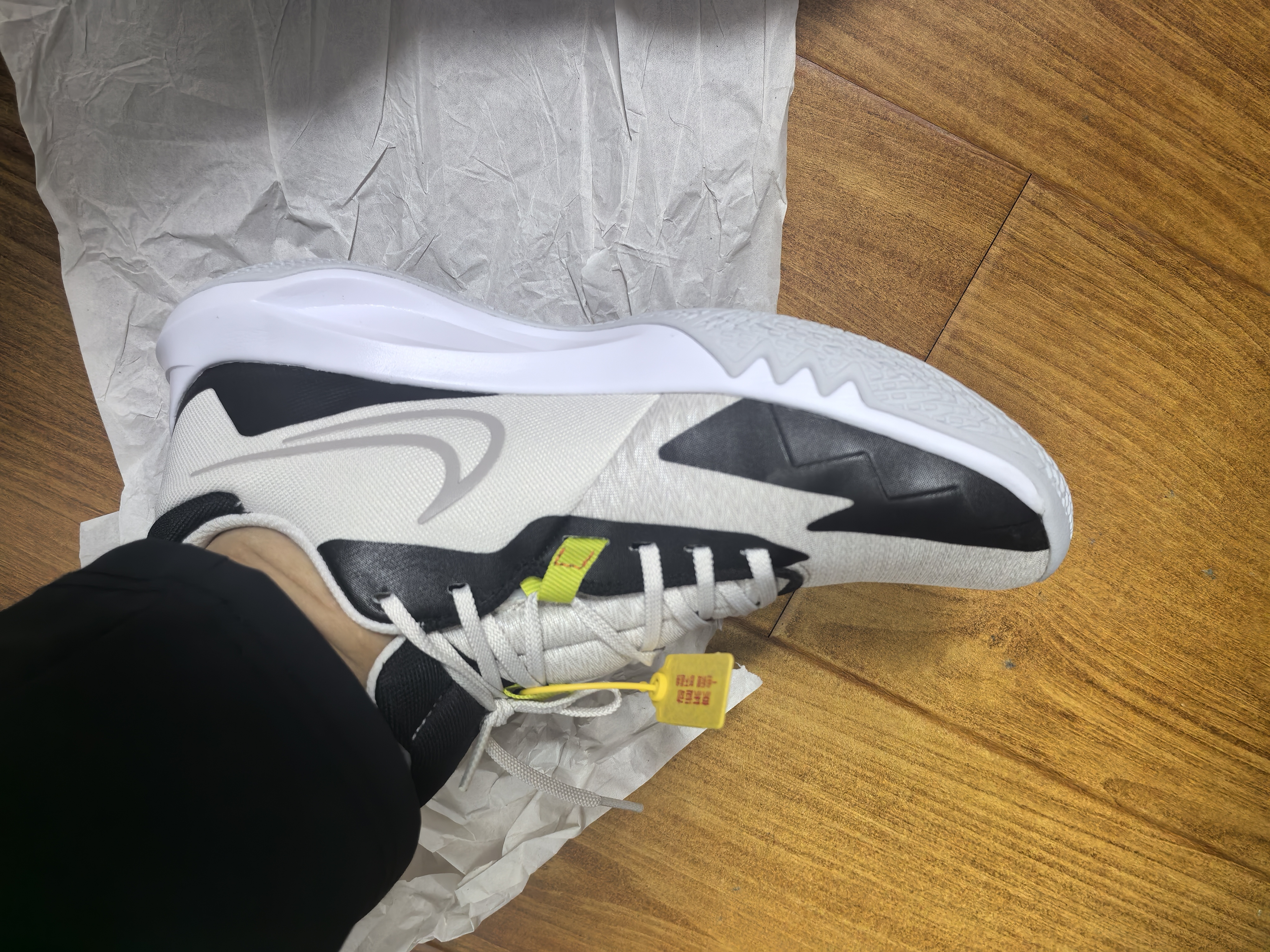 耐克NIKE男子篮球鞋PRECISION VI 运动鞋DD9535-004黑灰白42.5 实拍图