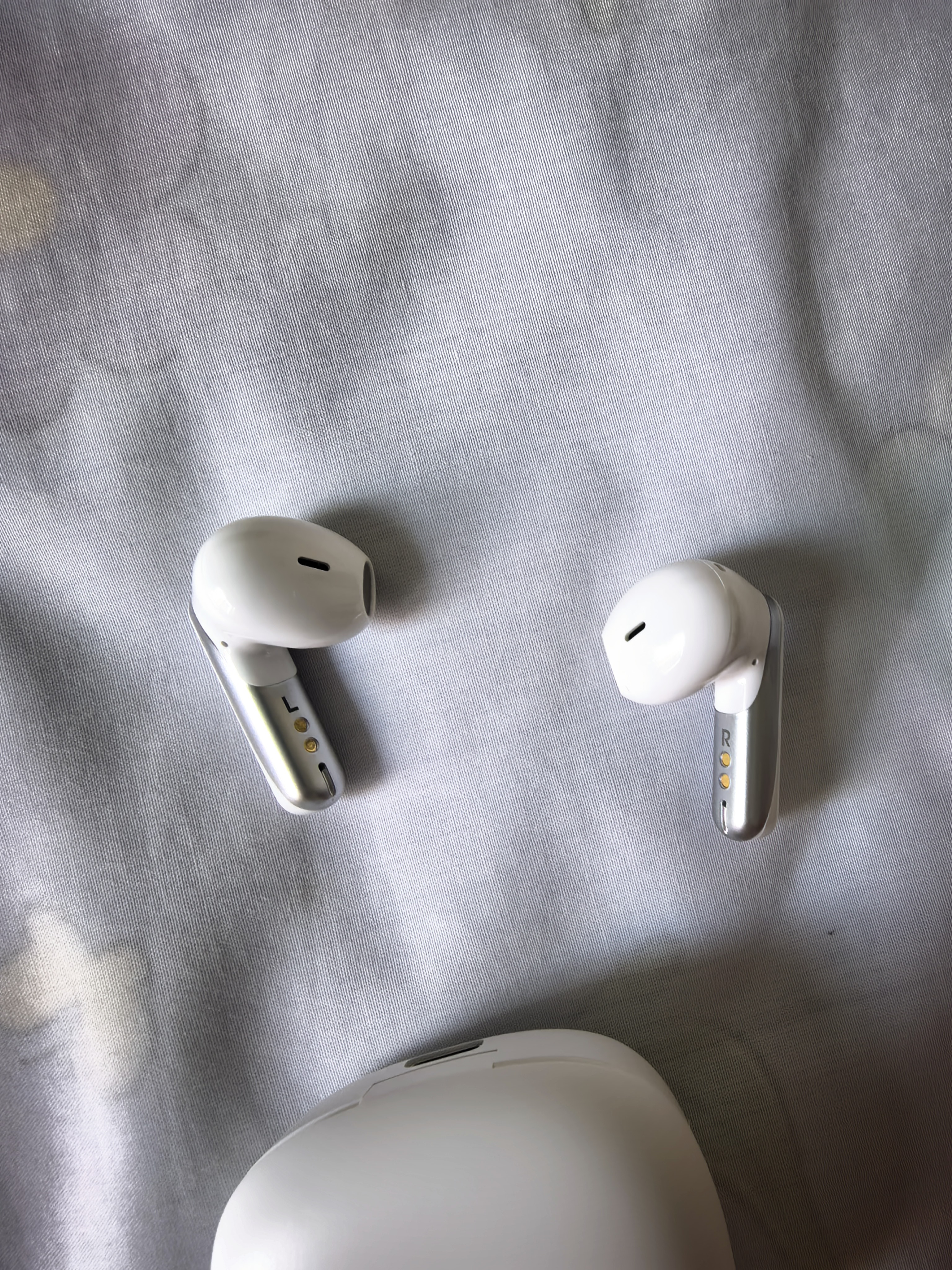 JBL T280TWS X3无线蓝牙耳机 半入耳式音乐通话降噪游戏耳麦超长续航适配2026最新款 礼物推荐 白 实拍图