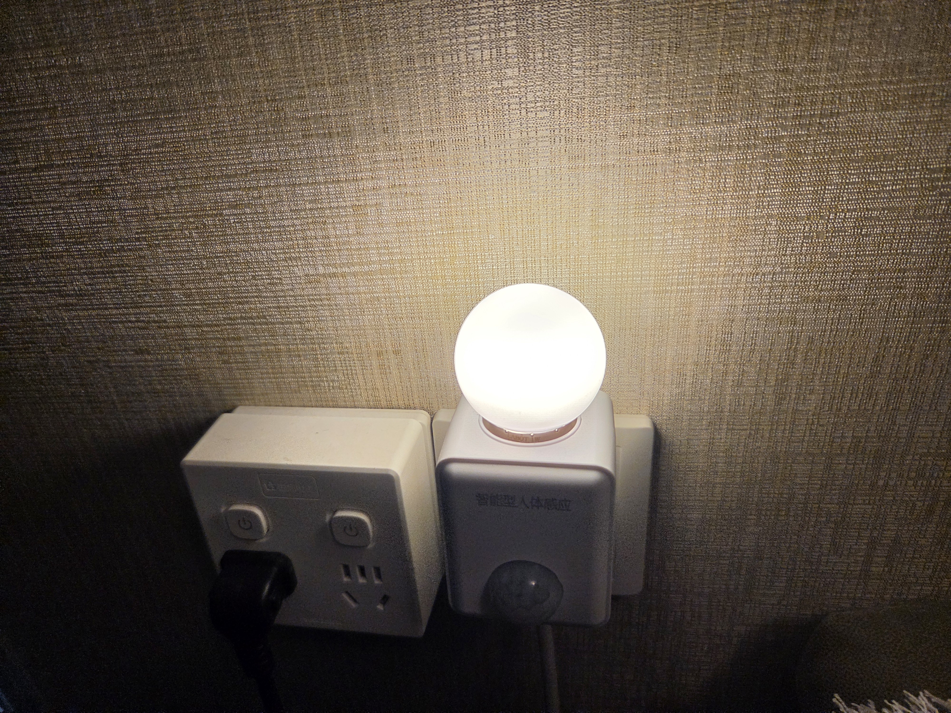led彩色灯泡e27螺口七彩家用室内室外装饰氛围黄绿蓝粉橙紫红色 E27【小彩泡】暖光-1W 试用装-1只 实拍图
