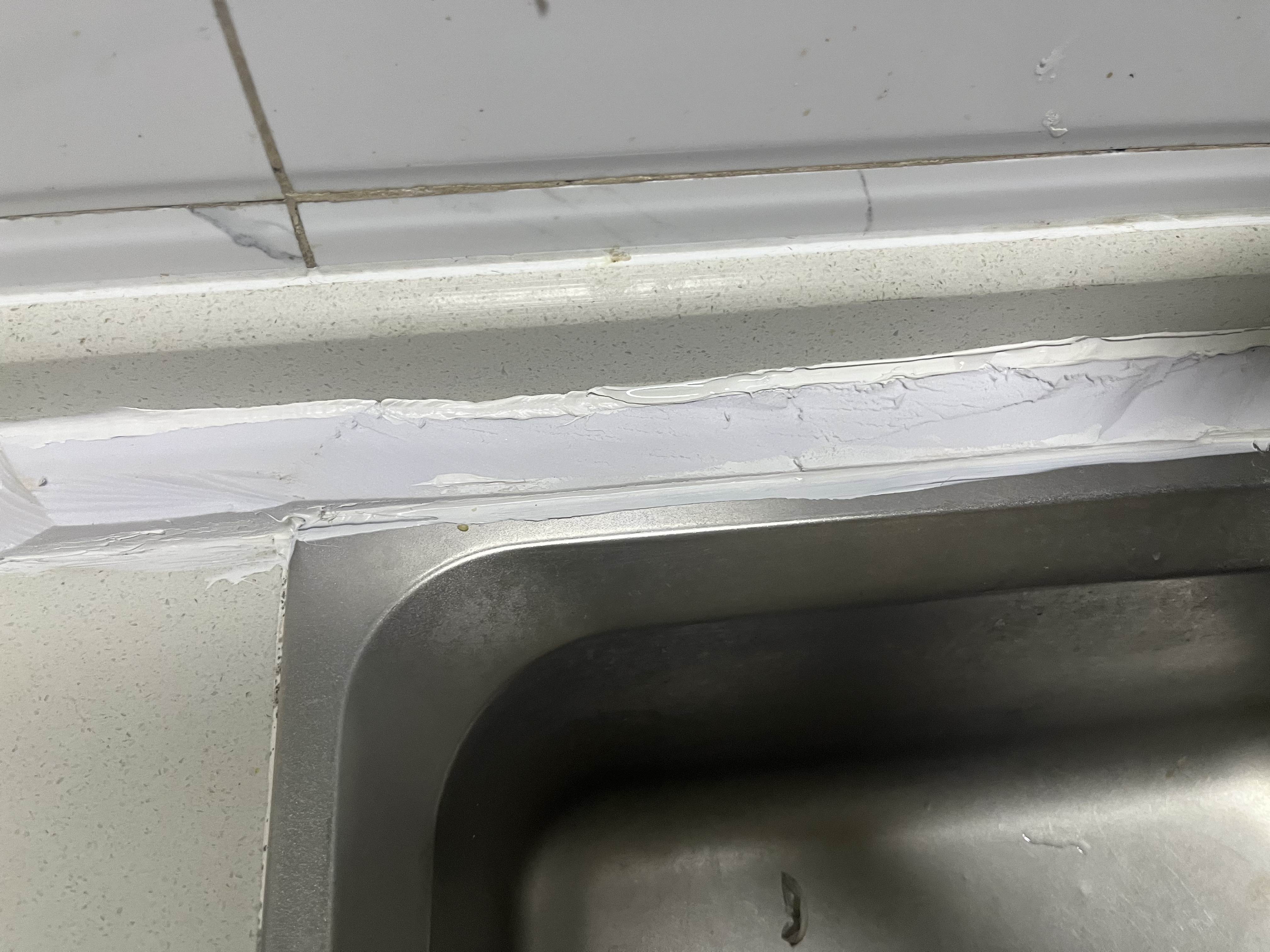 潜水艇（Submarine） 玻璃胶防水防霉密封胶封边美缝胶水槽马桶洗脸盆透明白色硅胶 【2支瓷白】防水防霉玻璃胶 实拍图