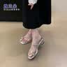 逸兰朵仙女风粗跟套趾凉鞋女外穿2026新款配裙子百搭沙滩度假夹趾凉拖夏 银色【优质优选版】 37 (235mm) 实拍图