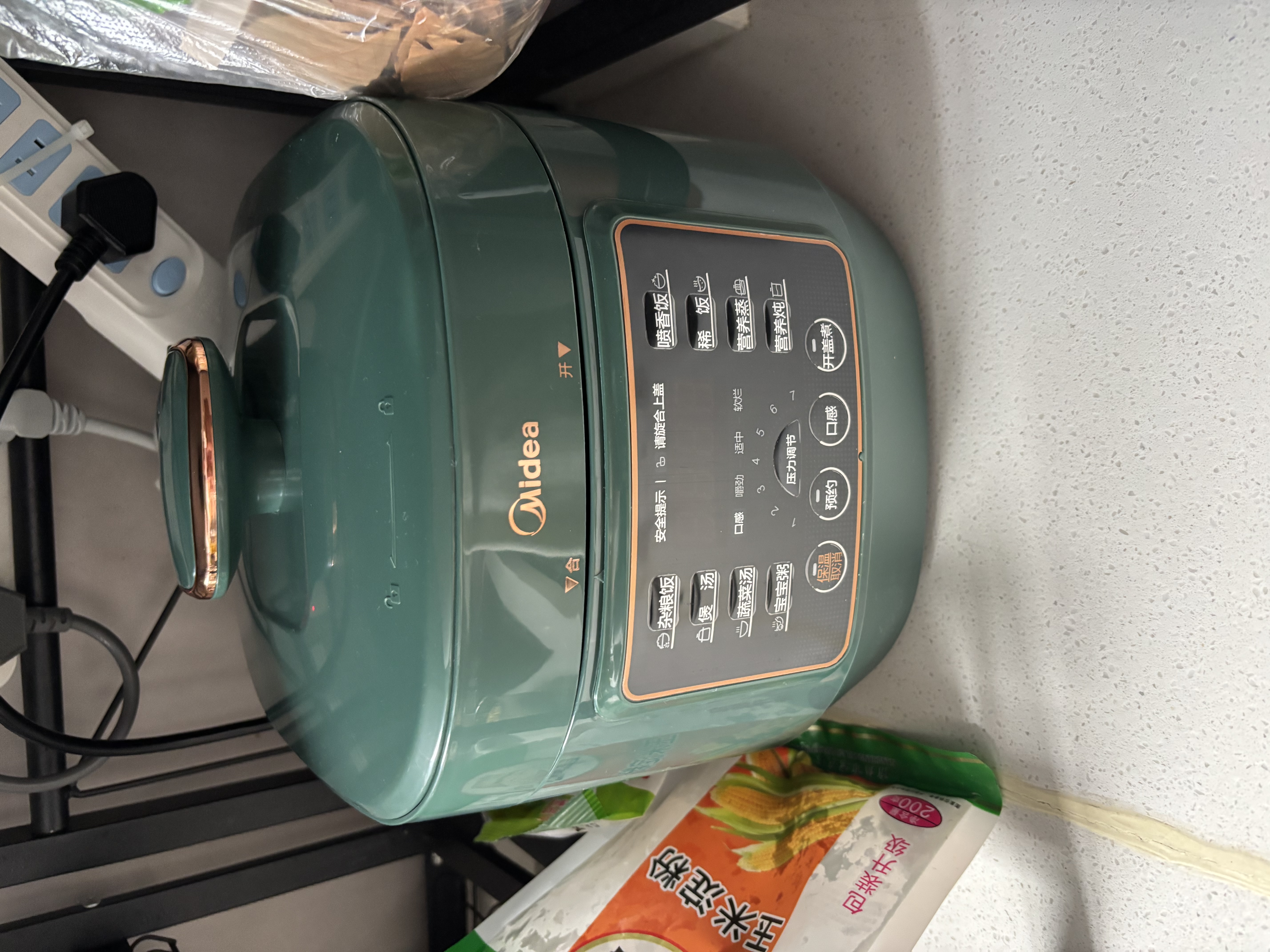 美的（Midea）一人食迷你电压力锅2.5L高压电饭煲电高压锅 智能预约多功能开盖煮火锅3-5人宝宝粥电饭锅S340 实拍图