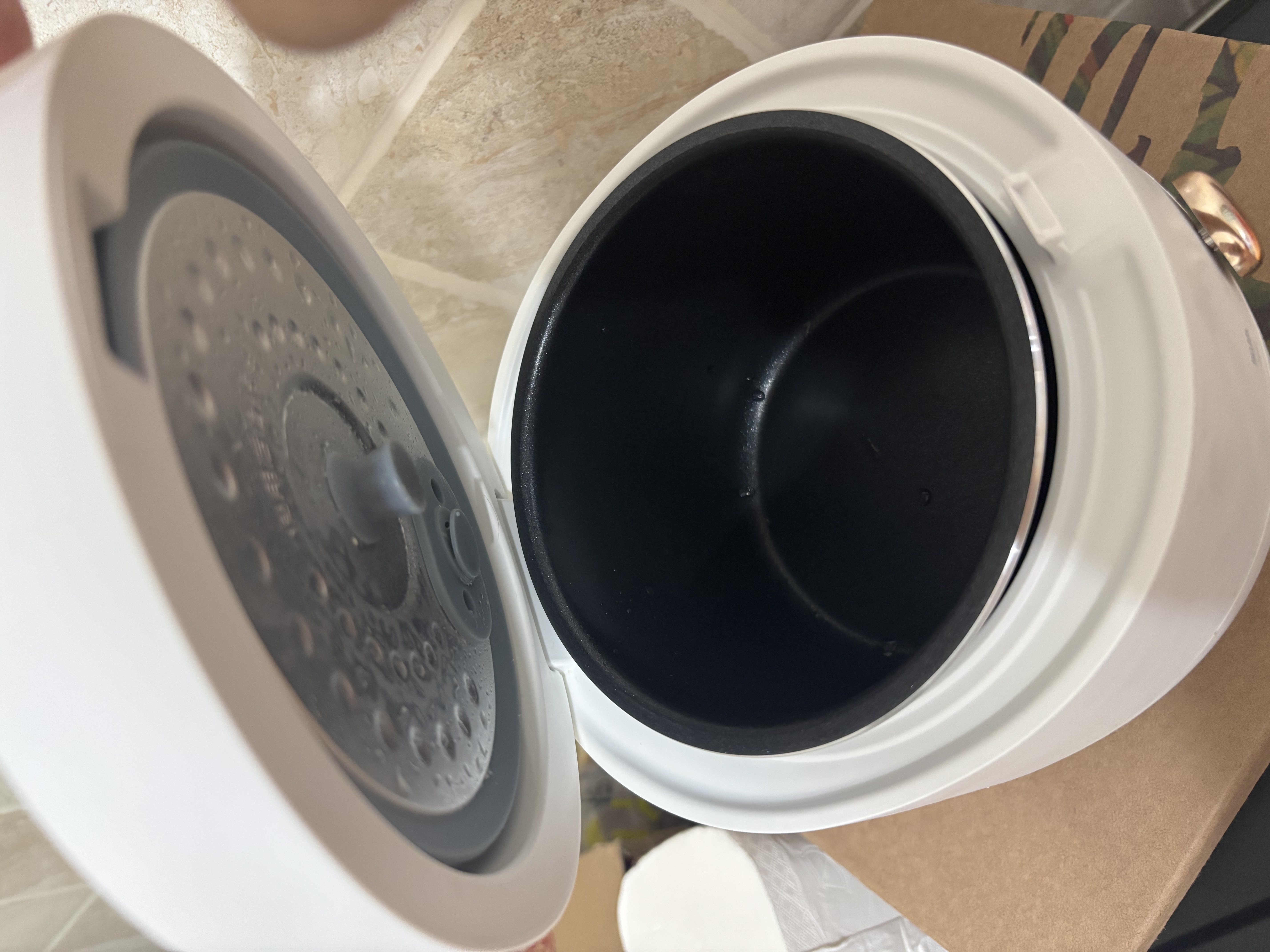 美的（Midea）电饭煲1-2-3人 家用迷你小容量微压电饭煲 电饭锅 宿舍煮饭不沾内胆迷你一人食小型煮饭锅 【一键快煮】 1.2L 香甜Q软饭 实拍图