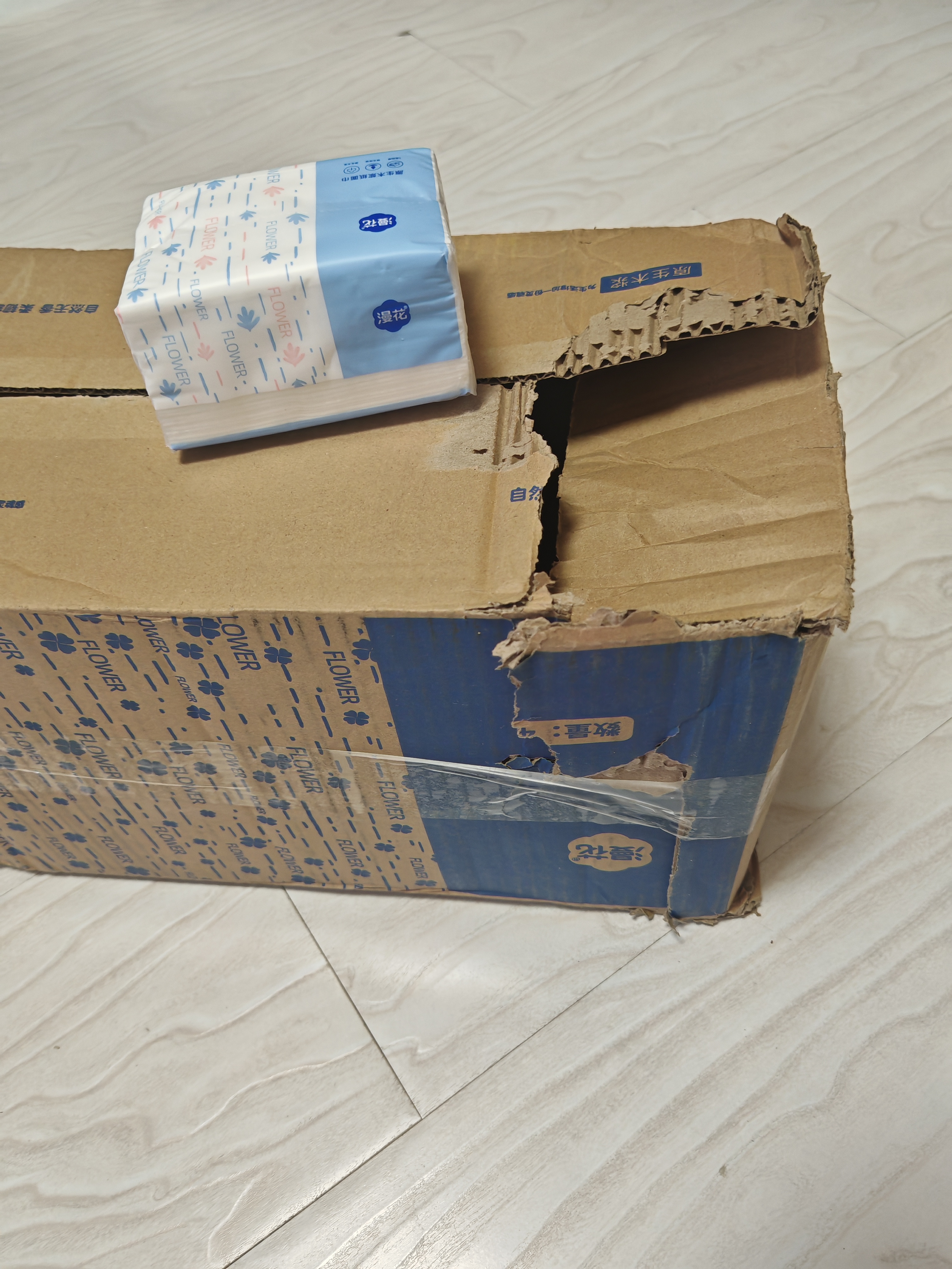 漫花400张5层家用纸巾抽纸整箱实惠装餐巾纸擦手卫生纸家庭装纸抽 小蓝抽 5层 400张*30包 实拍图