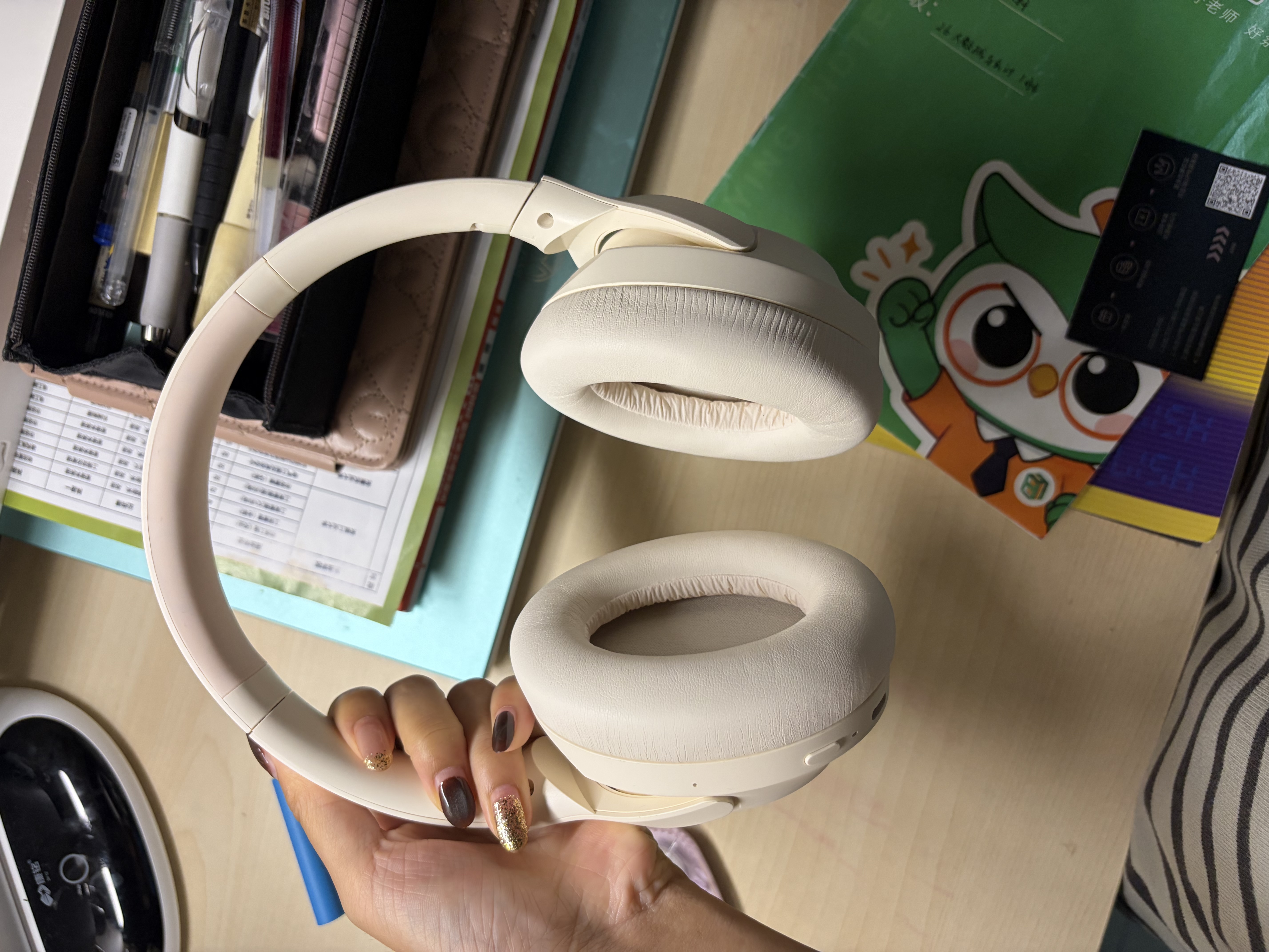 MICROKIA【柏林之声I8麦主动降噪】蓝牙耳机适配索尼头戴式耳机无线音乐耳麦电脑电竞游戏运动隔音苹果小米 米白色【-90dB主动降噪丨带高清麦克风】 HiFi双金标高音质+游戏零延迟+有线无线两用 实拍图