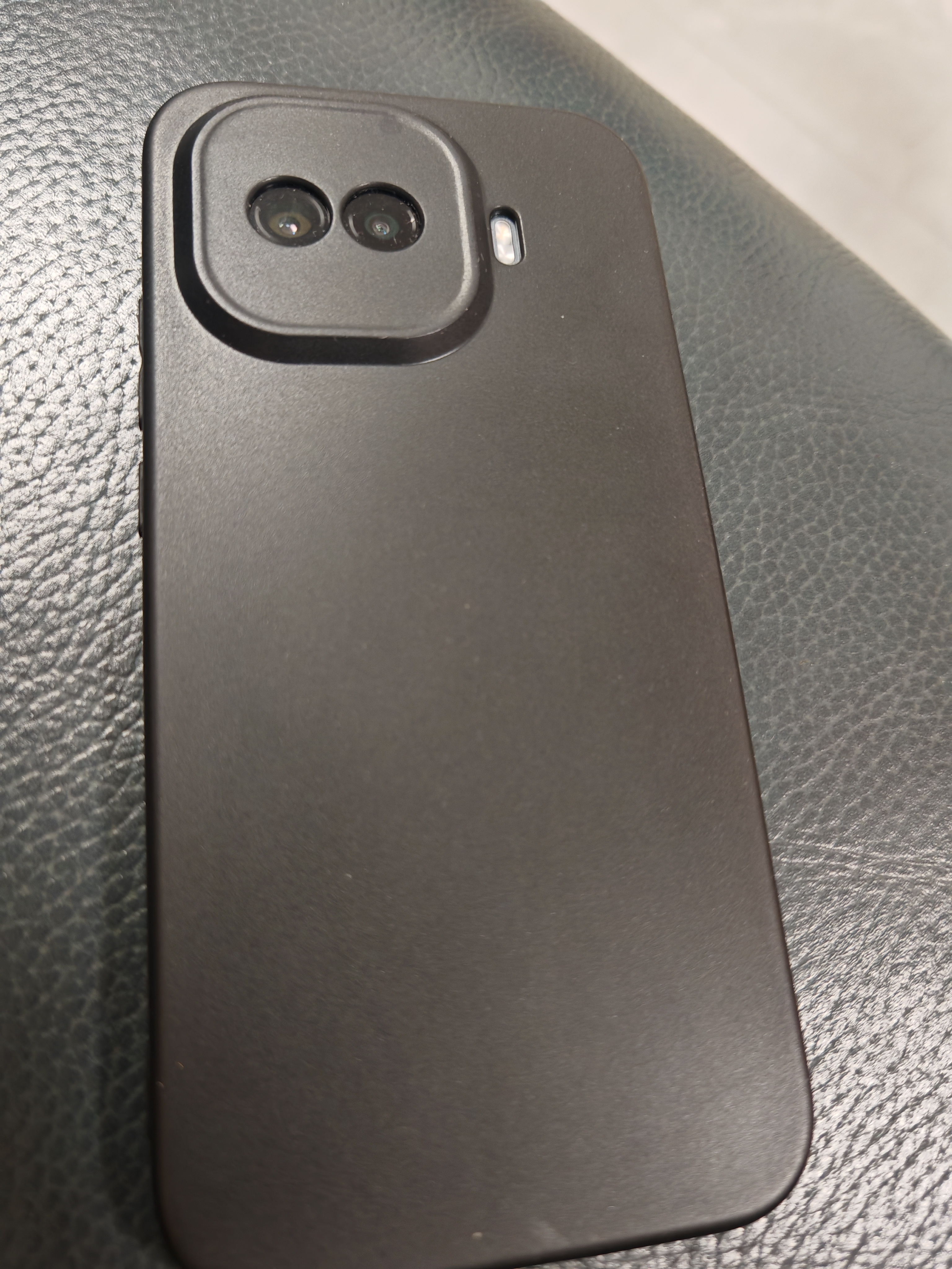 iQOO Z11 Turbo 12GB+256GB 极夜黑 骁龙8Gen5 学生游戏手机 教育优惠版本 实拍图