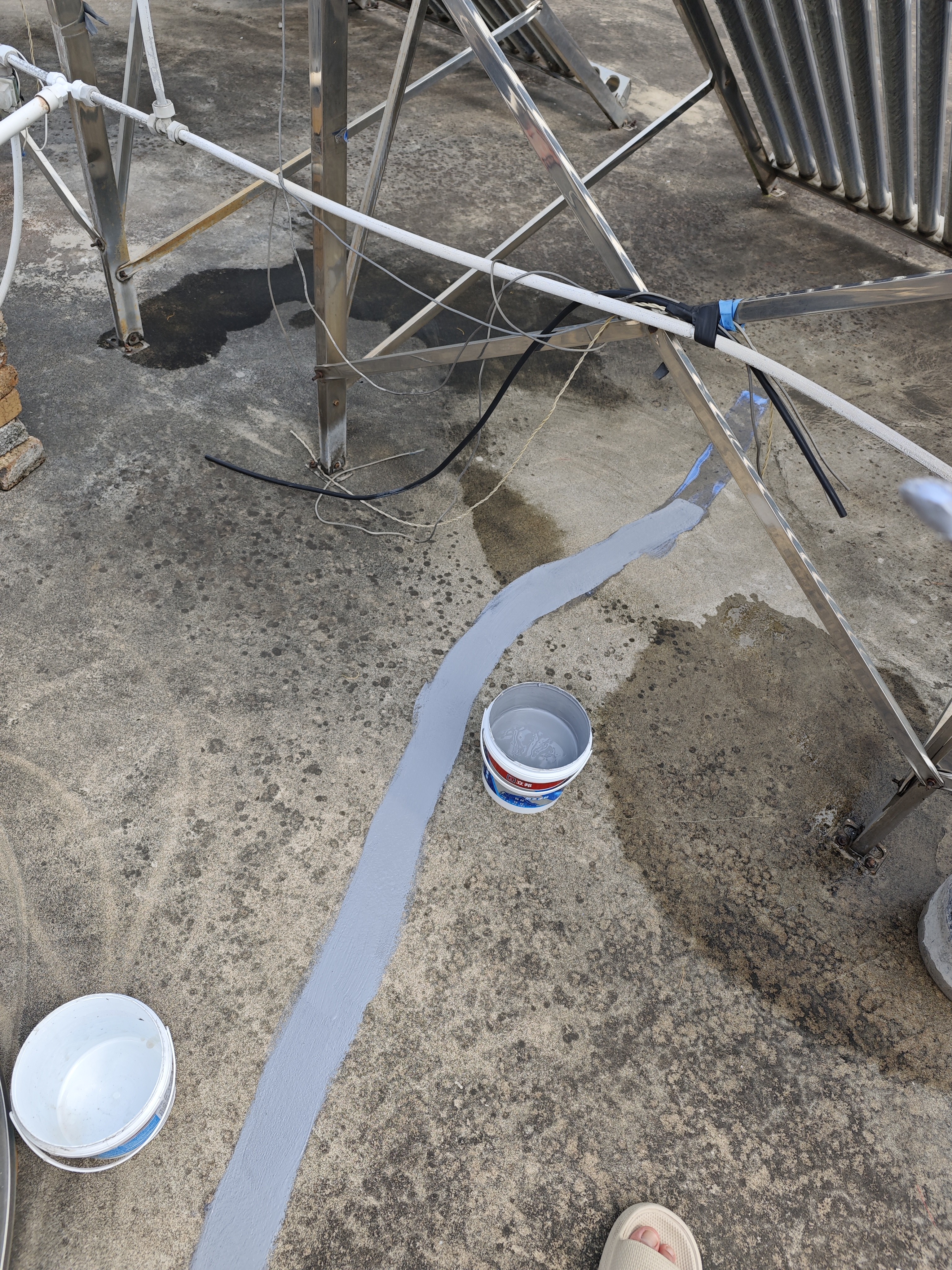 立邦防水涂料屋顶楼顶房顶防水材料屋顶补漏防水胶补漏王2KG 灰色 实拍图