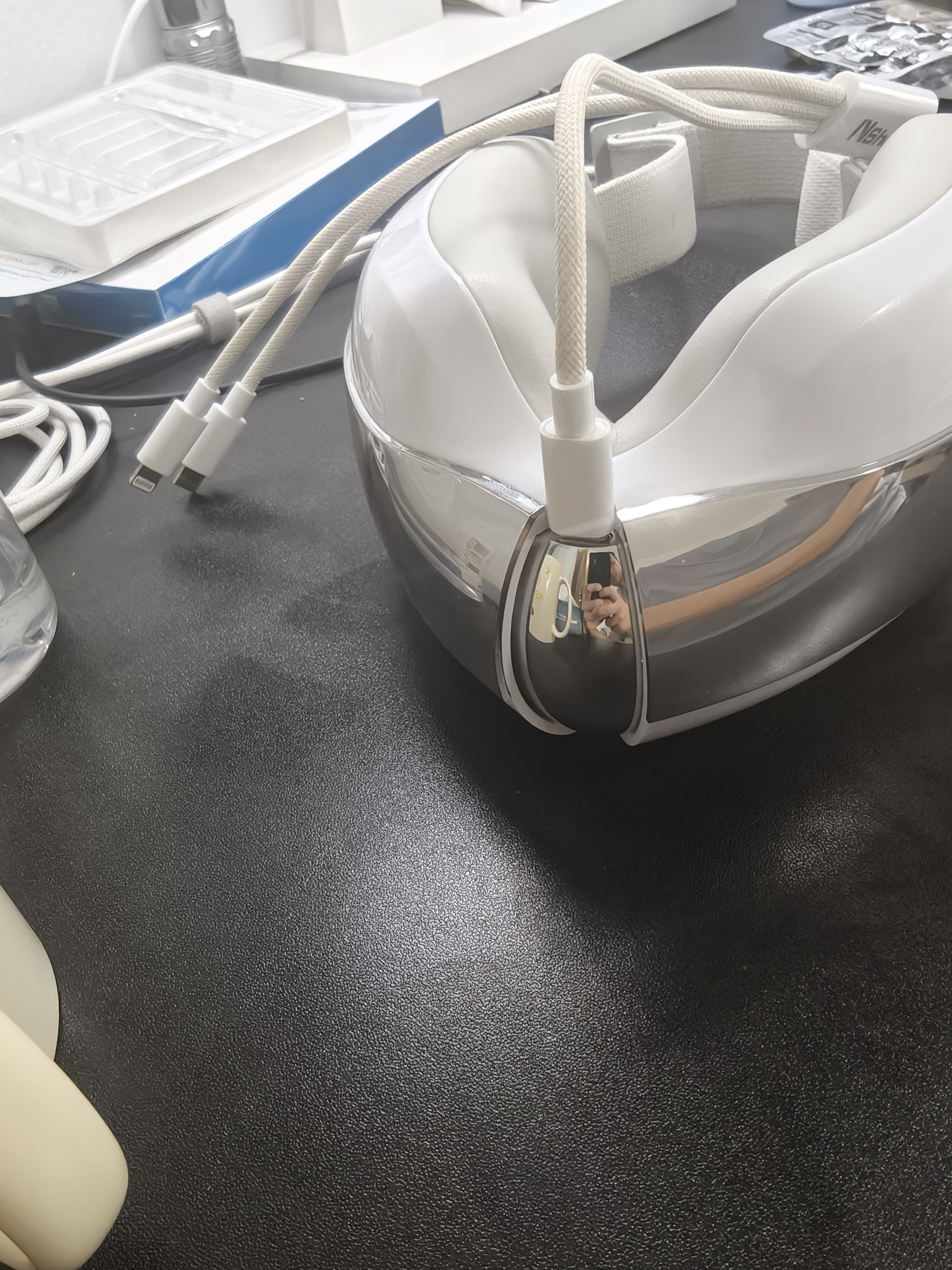 SKG中秋礼品中秋礼盒中秋节礼物送长辈送父母生日礼物眼部按摩仪眼部按摩器护眼仪指腹按揉可视热敷 京仓速发【当/次日达】眼部按摩仪E5  雾凇白 实拍图