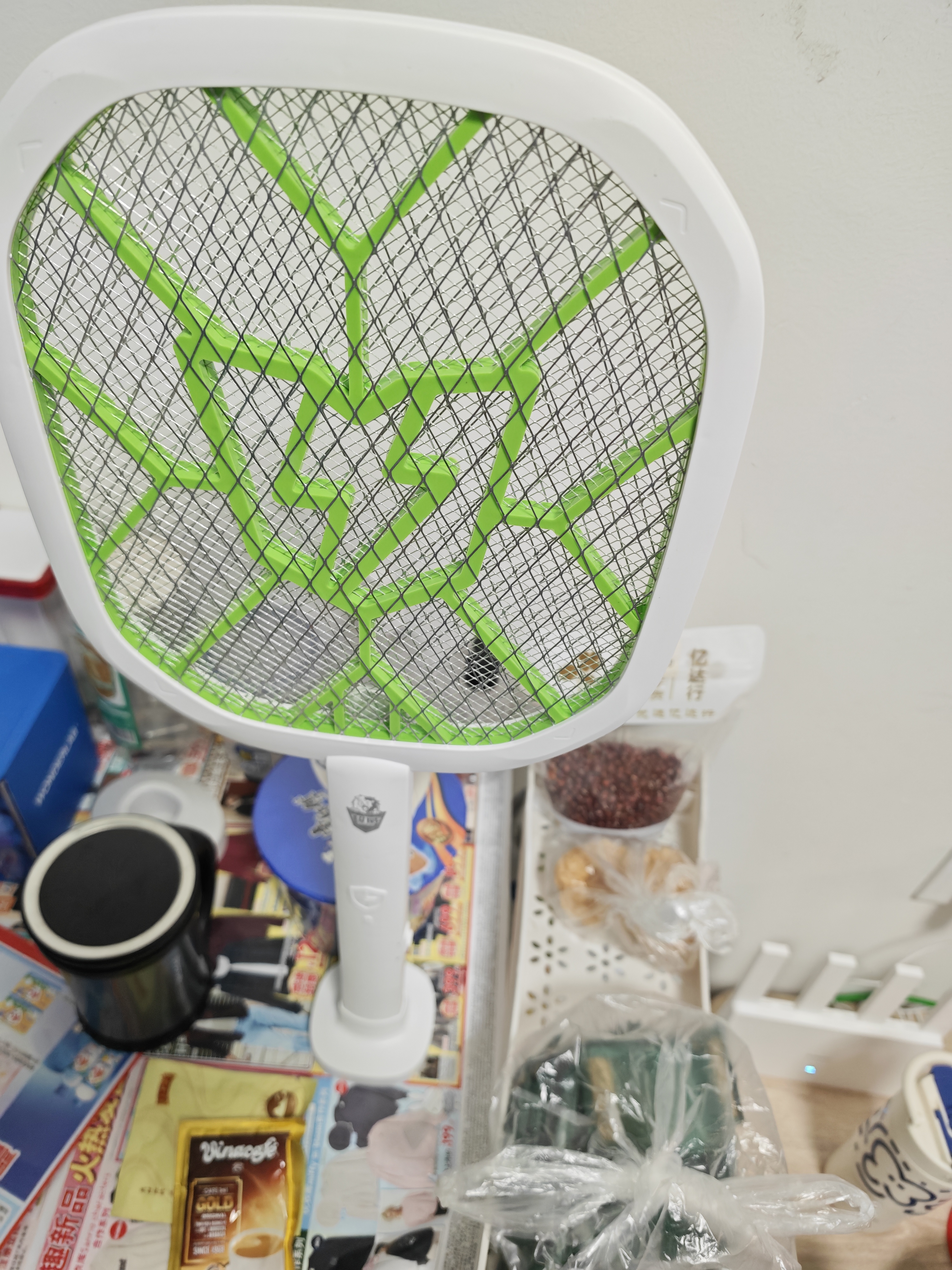 超威电蚊拍灭蚊紫光灯诱蚊 阻燃多功能强力充电家用大网面灭蚊器便捷 实拍图