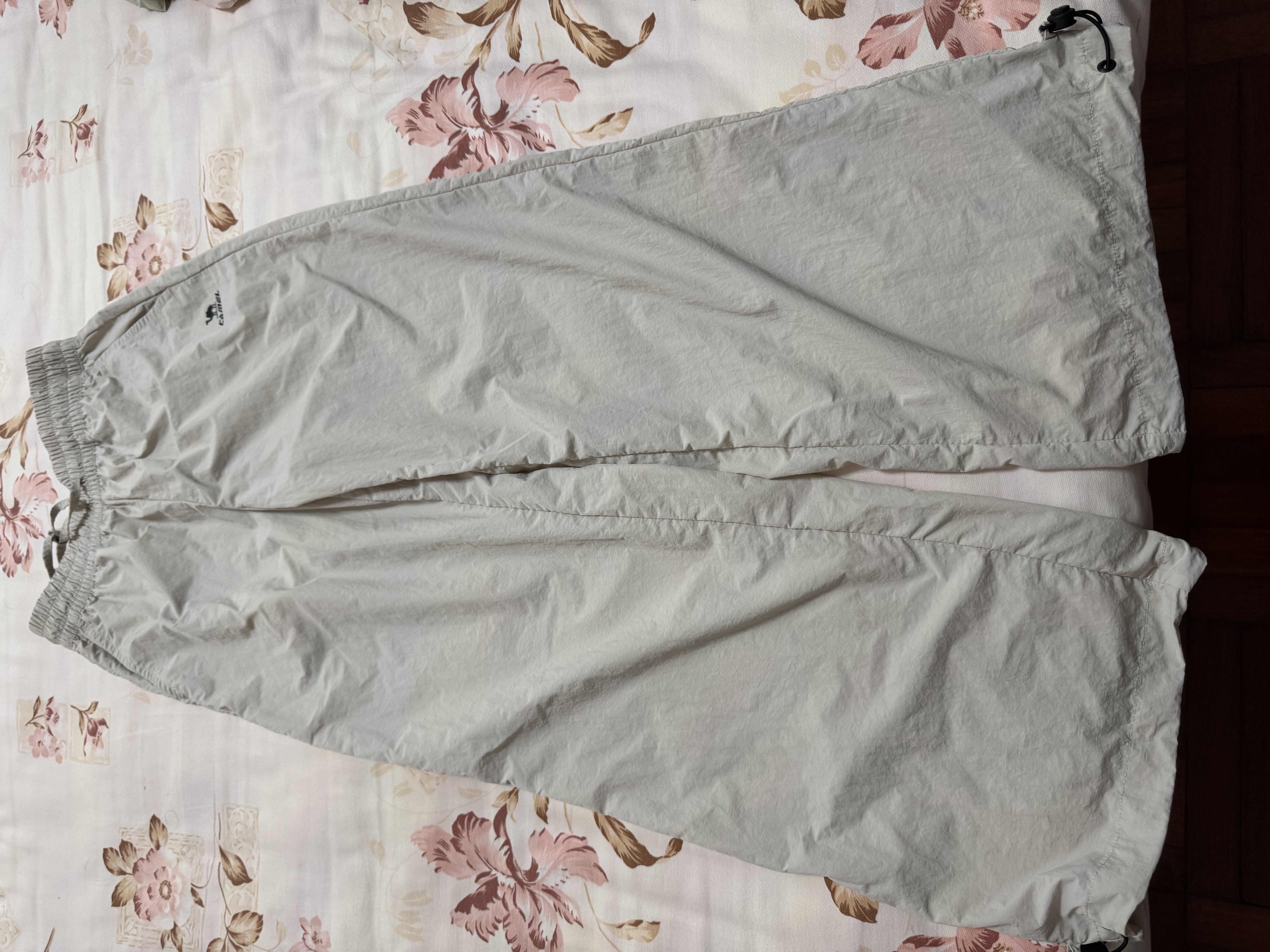 骆驼（CAMEL）漫游运动裤新款女士裤子轻薄防晒神裤宽松阔腿直筒百搭休闲长裤 实拍图