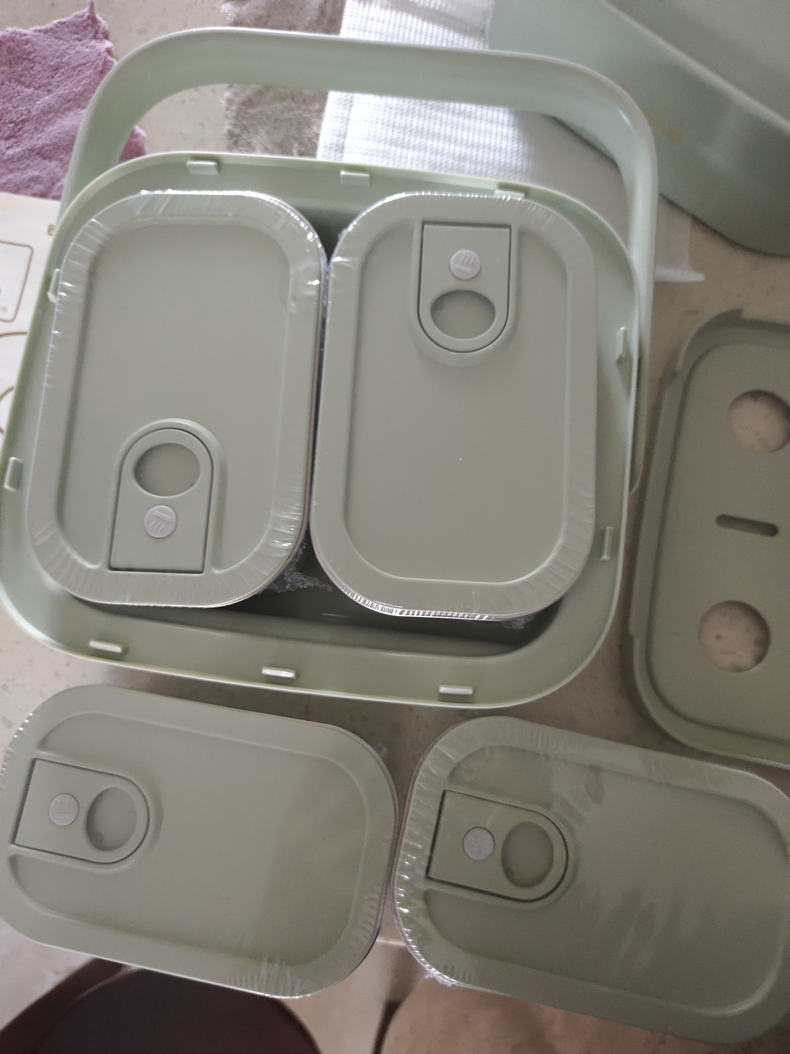 小熊（Bear）有钛电热饭盒 加热饭盒 上班热饭神器京东自营插电式电加热饭盒 不锈钢双层四胆1.6L DFH-G16W7 实拍图
