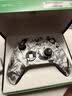 微软（Microsoft）XBOX 游戏手柄 无线控制器 新品 风暴之刃 特别版 蓝牙 适配XBOX/PC/平板/手机 丝之歌 33号远征队 实拍图