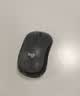 罗技（Logitech）M220 轻音鼠标 无线鼠标 办公鼠标 对称鼠标 带无线微型接收器 灰黑色 实拍图