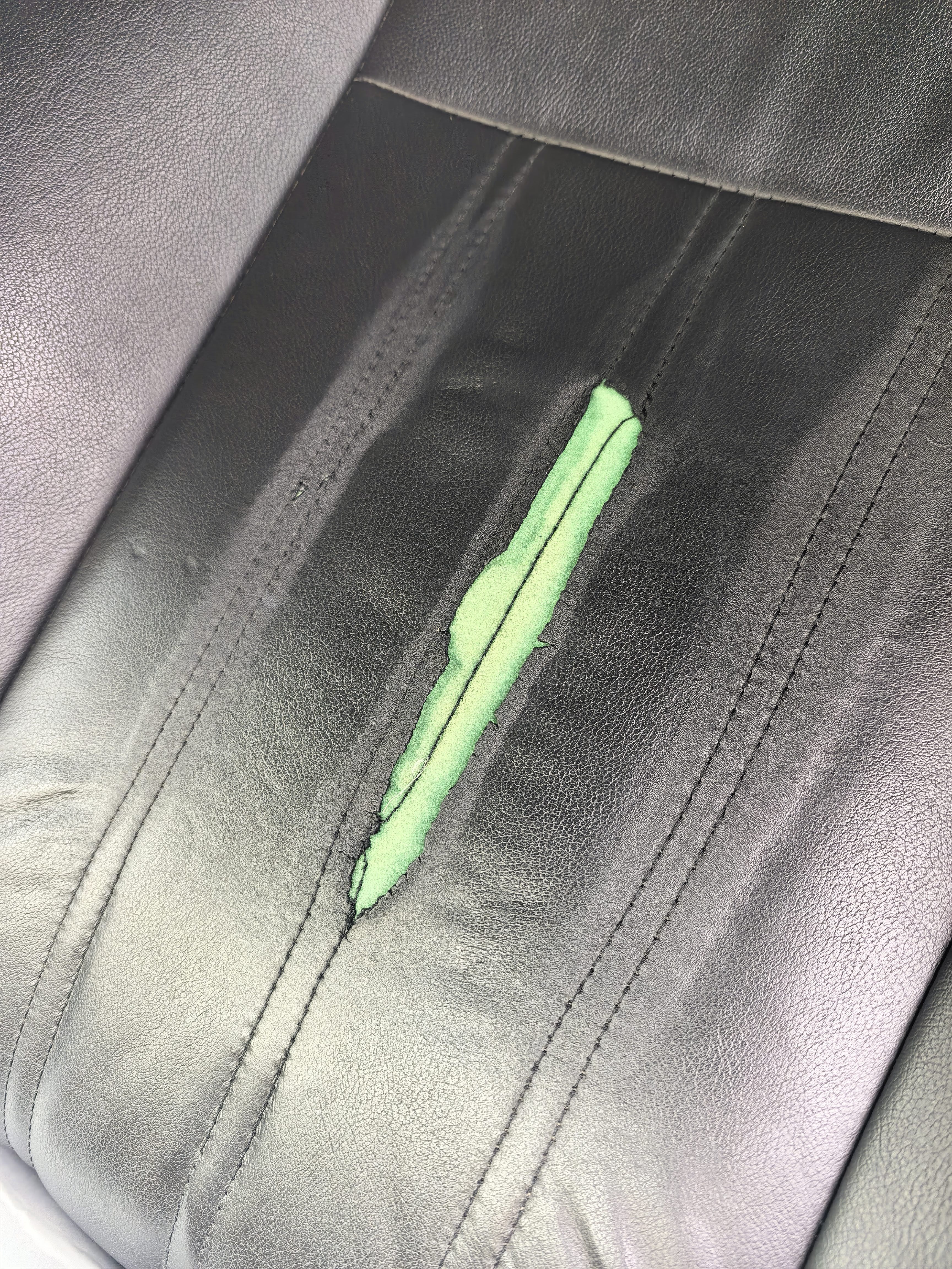 米乐奇皮革修补贴 沙发修补贴自粘 特种工业汽车专业修补胶带 电动车真皮坐垫补丁贴修复贴座椅翻新 黑色50cm*70cm 实拍图