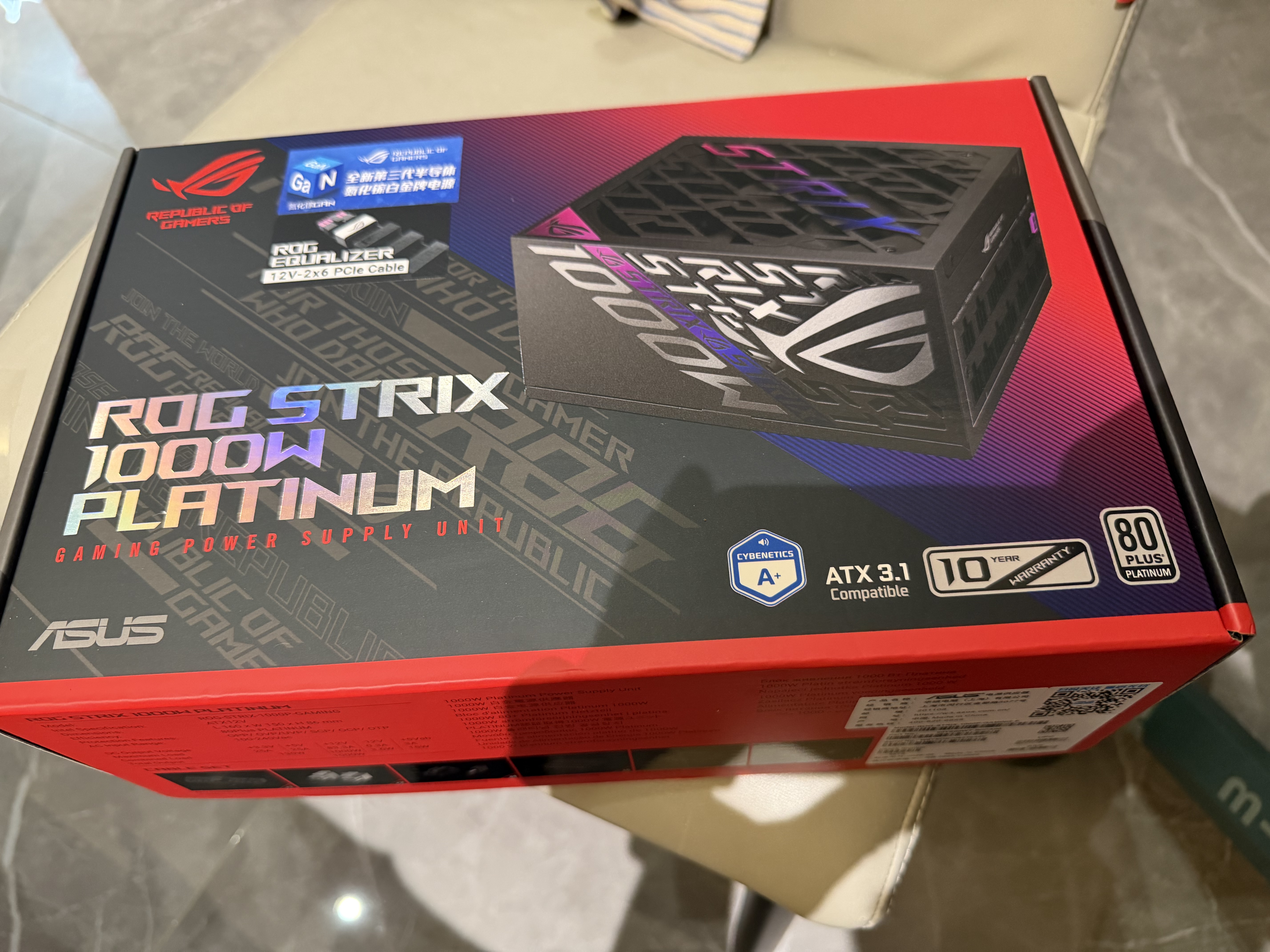 华硕ROG 白金雷鹰1000W 氮化镓电源 ATX3/显卡优先稳压/全日系电容/氮化镓/EQUALIZER 实拍图