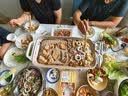 小熊（Bear）烤肉锅电烤盘 家用电烧烤炉 新品钛陶 电烤炉多功能锅烤串烤肉一体不沾烤串机可拆烧烤炉DKL-H22P5 实拍图