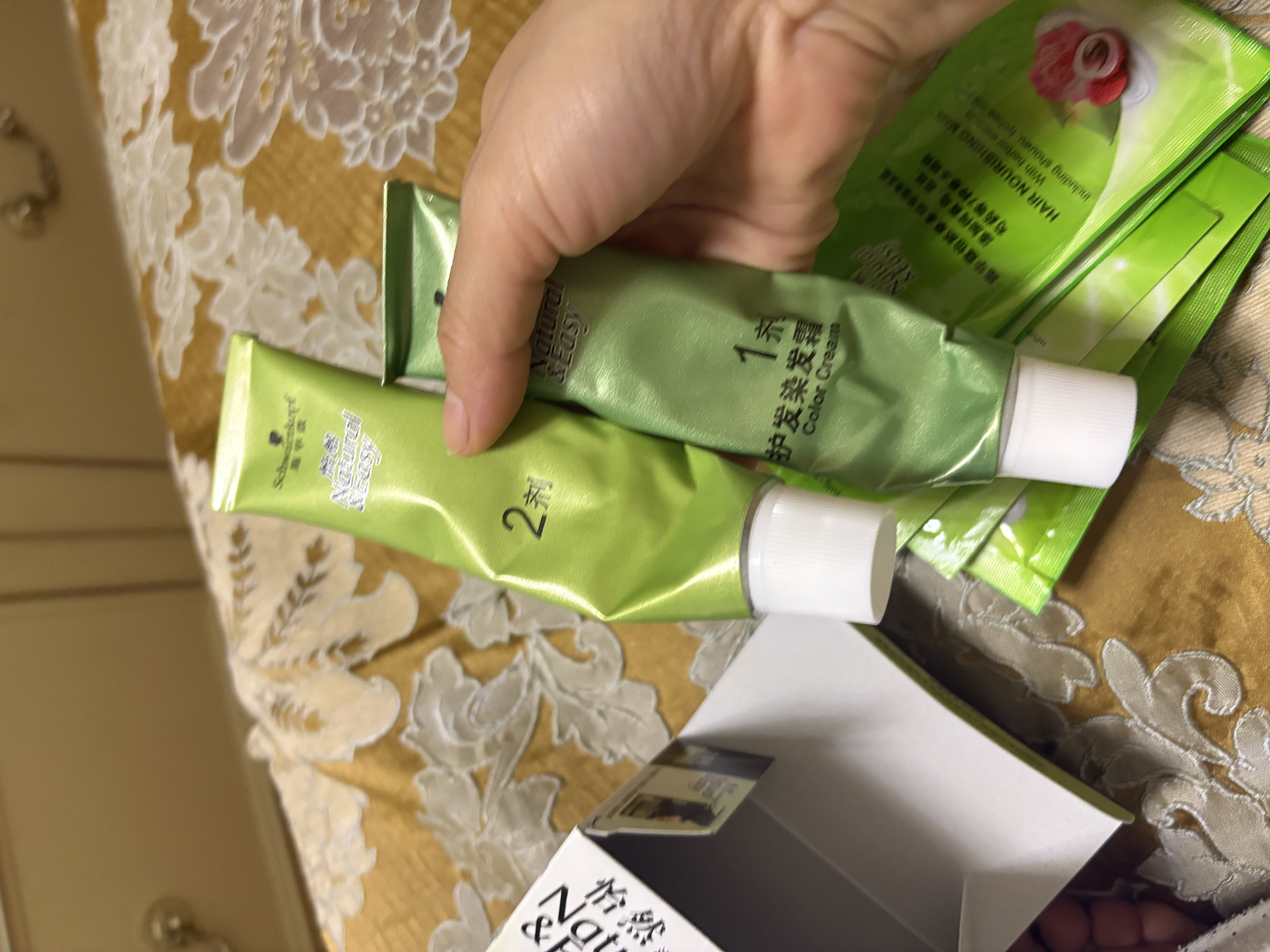 施华蔻（Schwarzkopf）怡然滋养染发霜2.0莹亮纯黑 染发膏人参 多次盖白补染热卖商品 实拍图