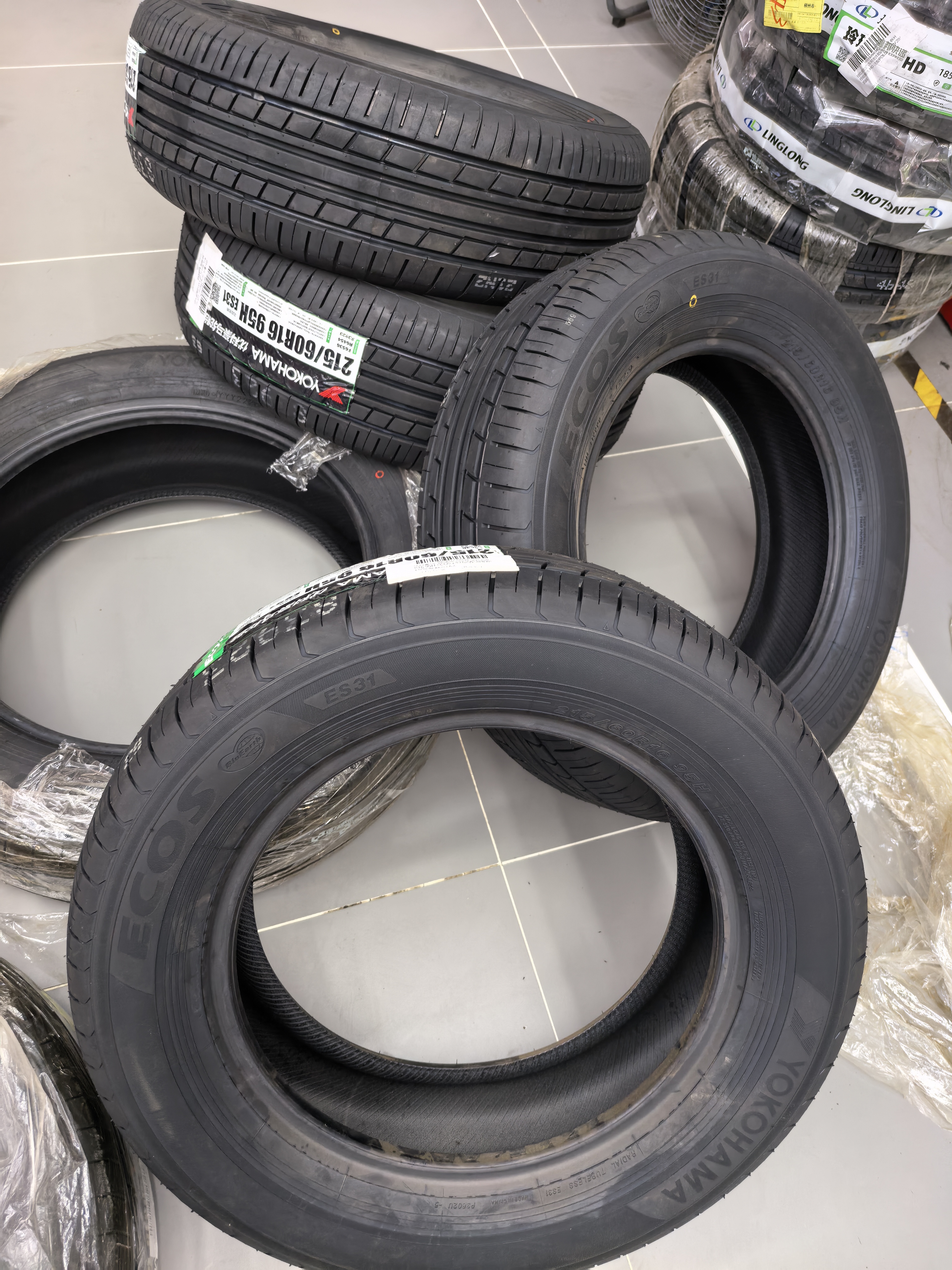 优科豪马（yokohama）215/60R16 95H ECOS  ES31适配:新帕萨特/雅阁 静音舒适 实拍图