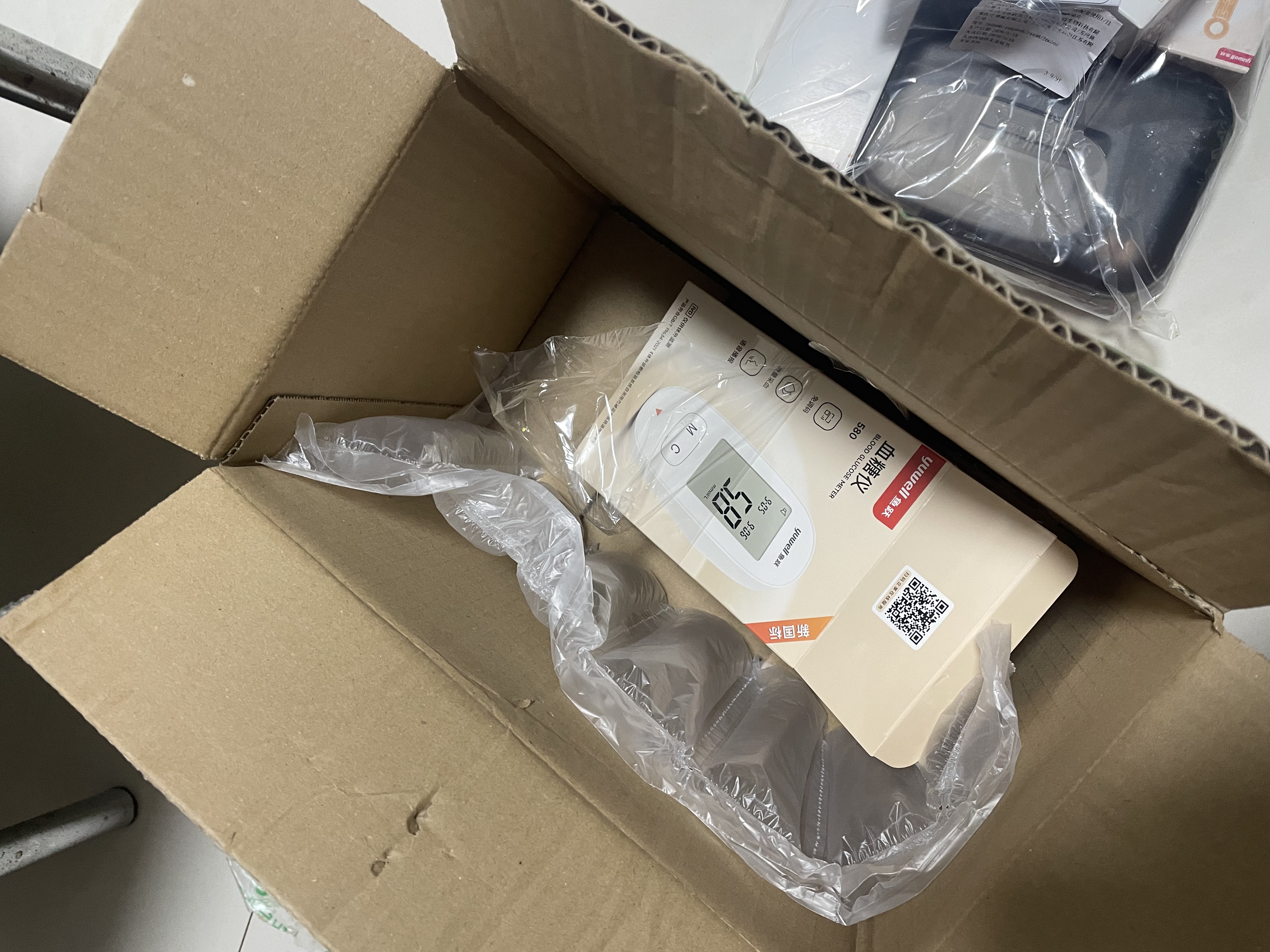 鱼跃580血糖仪家用医用级语音播报血糖检测仪金榜 仪器+100支试纸 实拍图