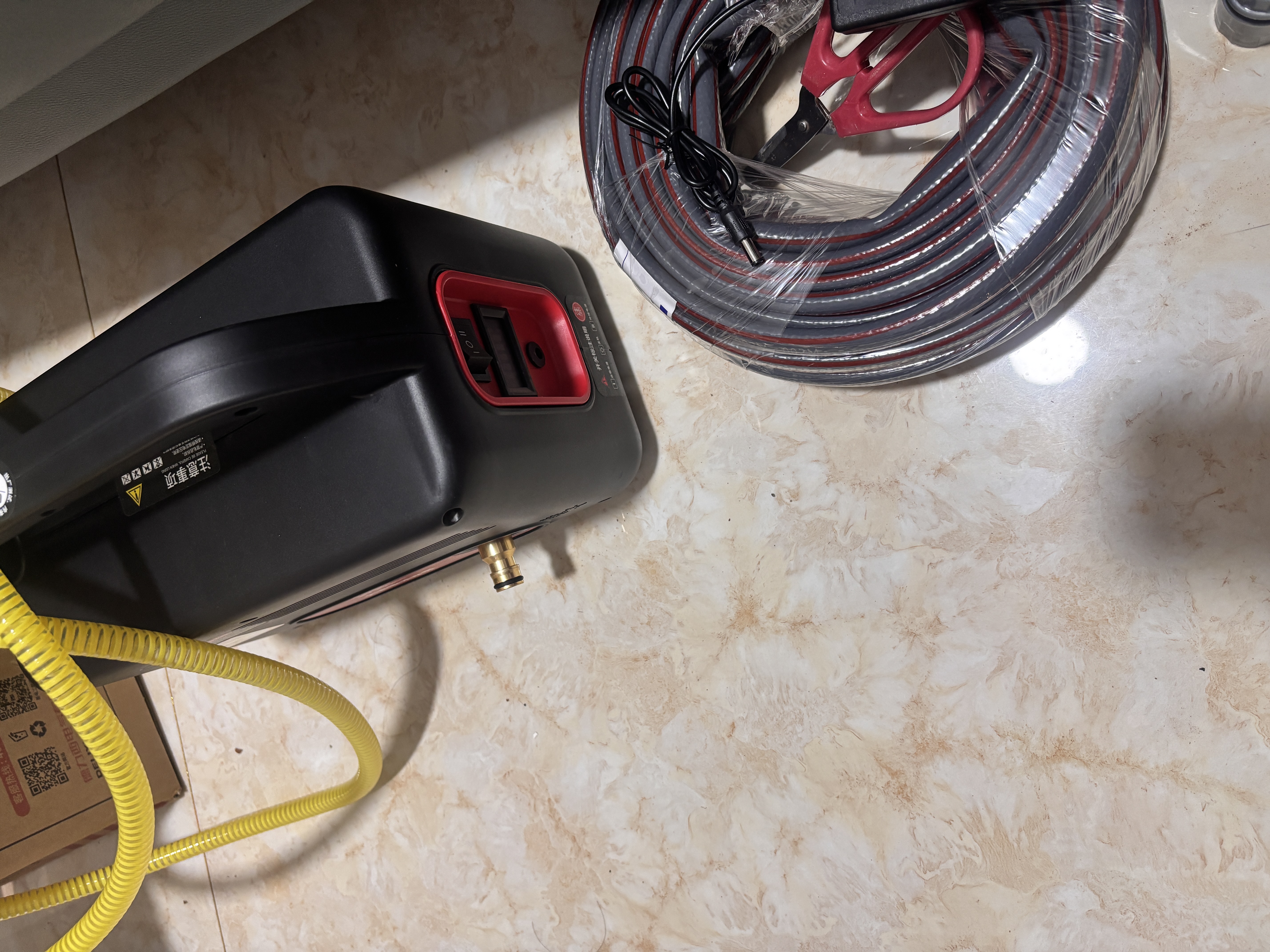 德力西电气（DELIXI ELECTRIC）抽水泵充电式浇菜家用洗车浇地菜地浇水神器农用灌溉电动抽水机 2电4缸【强续航】22米管 实拍图