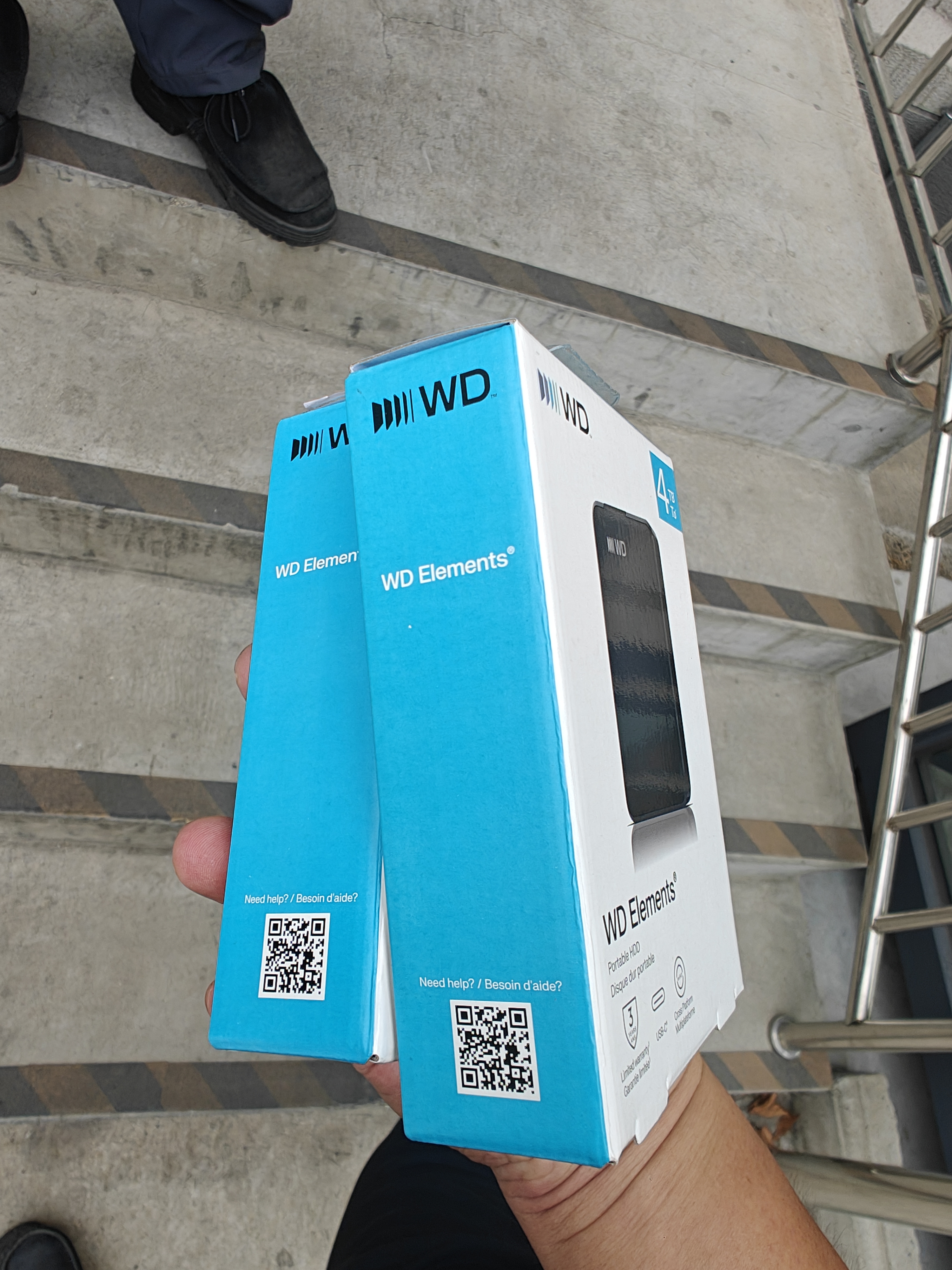 西部数据（WD）移动硬盘4TB  USB-C接口 元素系列 2.5英寸 机械硬盘 笔记本电脑外接 外置扩容备份 大容量存储 实拍图
