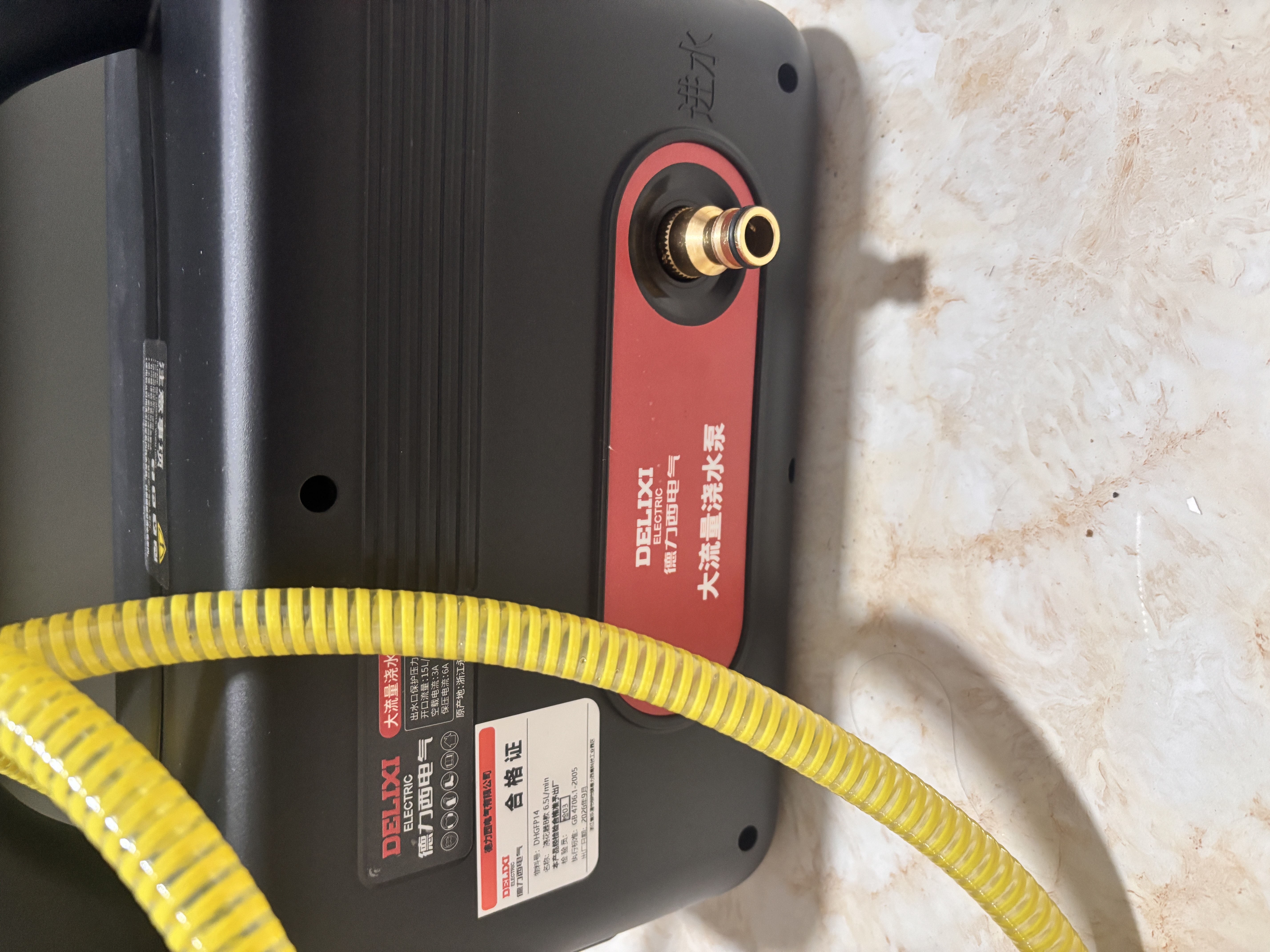 德力西电气（DELIXI ELECTRIC）抽水泵充电式浇菜家用洗车浇地菜地浇水神器农用灌溉电动抽水机 2电4缸【强续航】22米管 实拍图