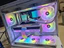 七彩虹（Colorful）iGame GeForce RTX 5060 Ultra W OC 8GB GDDR7 DLSS 4 电竞光追游戏设计电脑显卡 实拍图