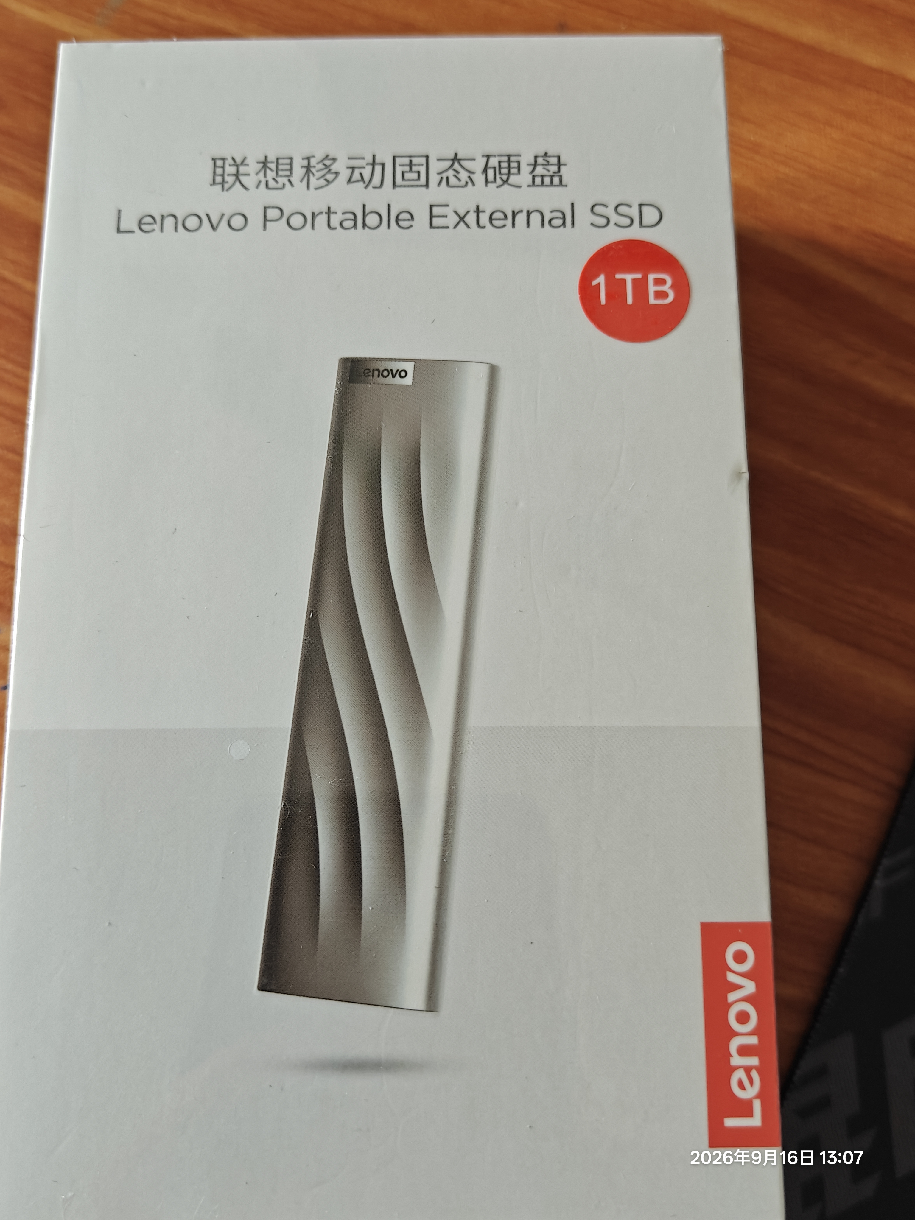 联想(Lenovo)1TB Nvme1000MB/s移动固态硬盘（PSSD）PS9 Type-C USB3.2 双接口手机直连笔记本电脑外接 实拍图