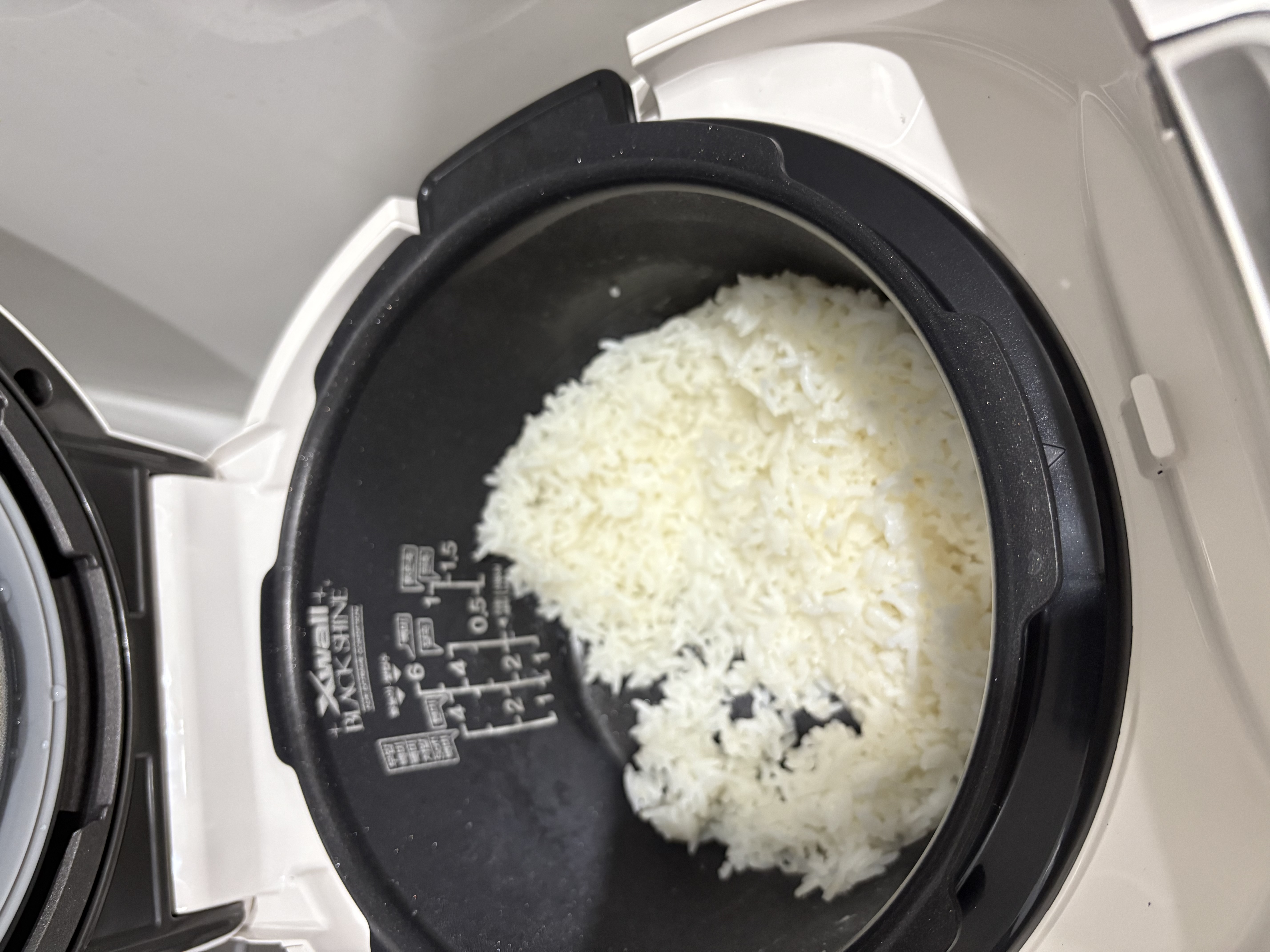 福库（CUCKOO）小白贝电饭煲 电压力锅真高压IH多功能2-3人预约定时智能语音家用3L电饭锅DHP0610FW韩国进口 实拍图