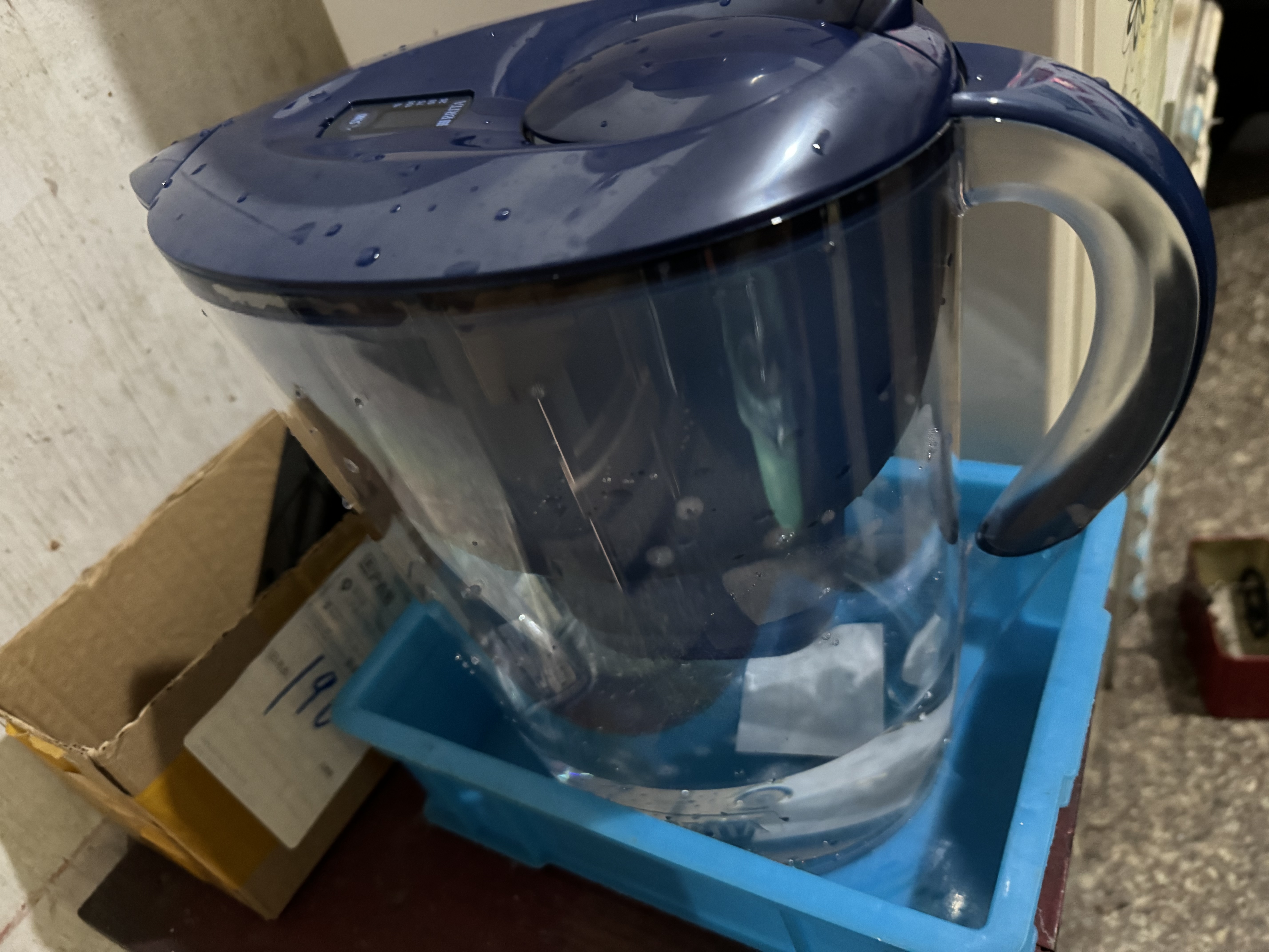 碧然德（BRITA）过滤净水器 家用滤水壶 净水壶 海洋系列 3.5L（蓝）+专家版滤芯5枚 环保加固包装 实拍图