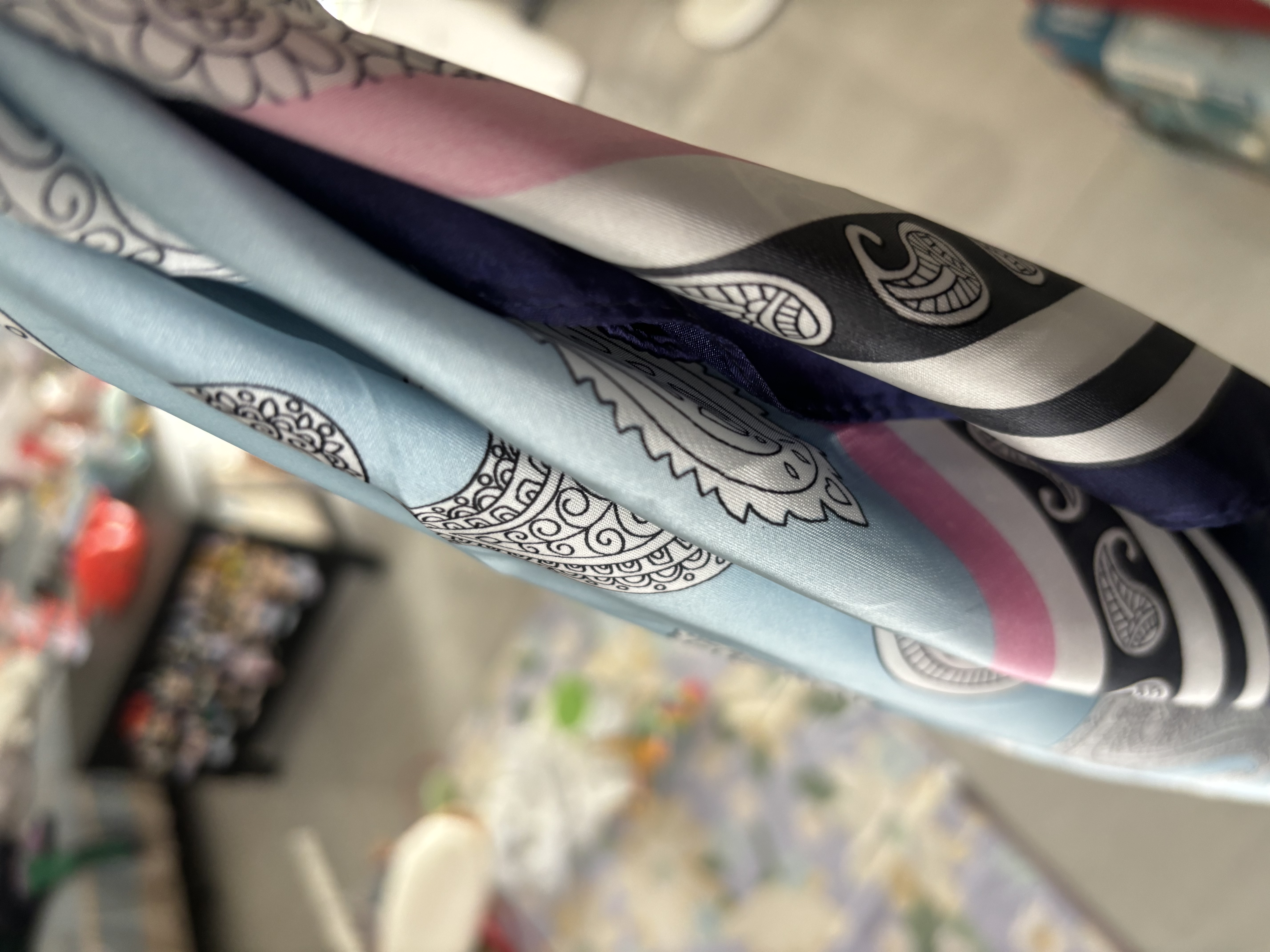 GLO-STORY丝巾女 中秋节礼品时尚优雅小方巾70cm百搭气质装饰领巾礼盒装 实拍图