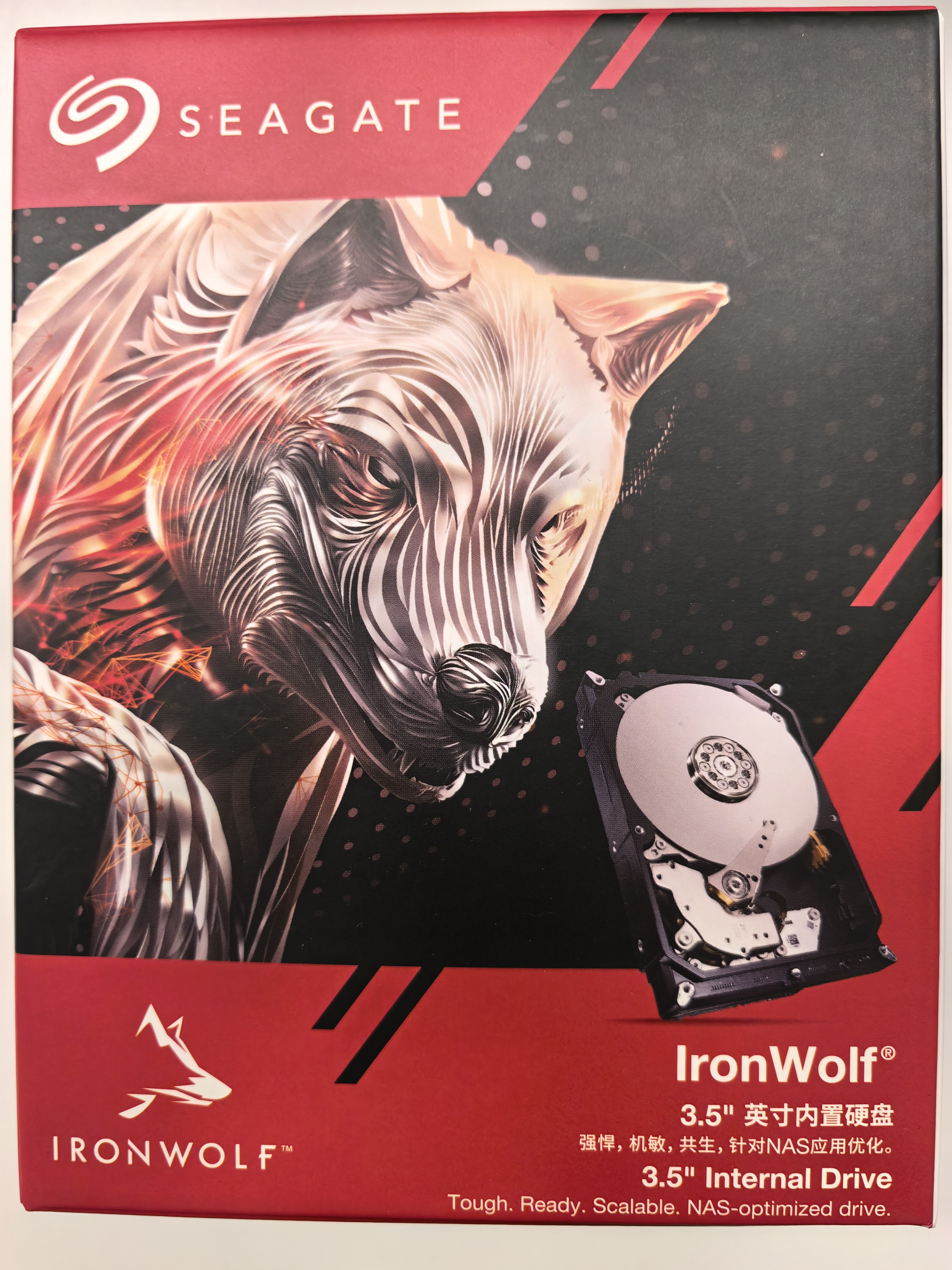 希捷（SEAGATE）NAS硬盘 4TB 256MB 机械硬盘 CMR垂直 静音低耗 数据恢复服务 3.5英寸 希捷酷狼 ST4000VN006 实拍图