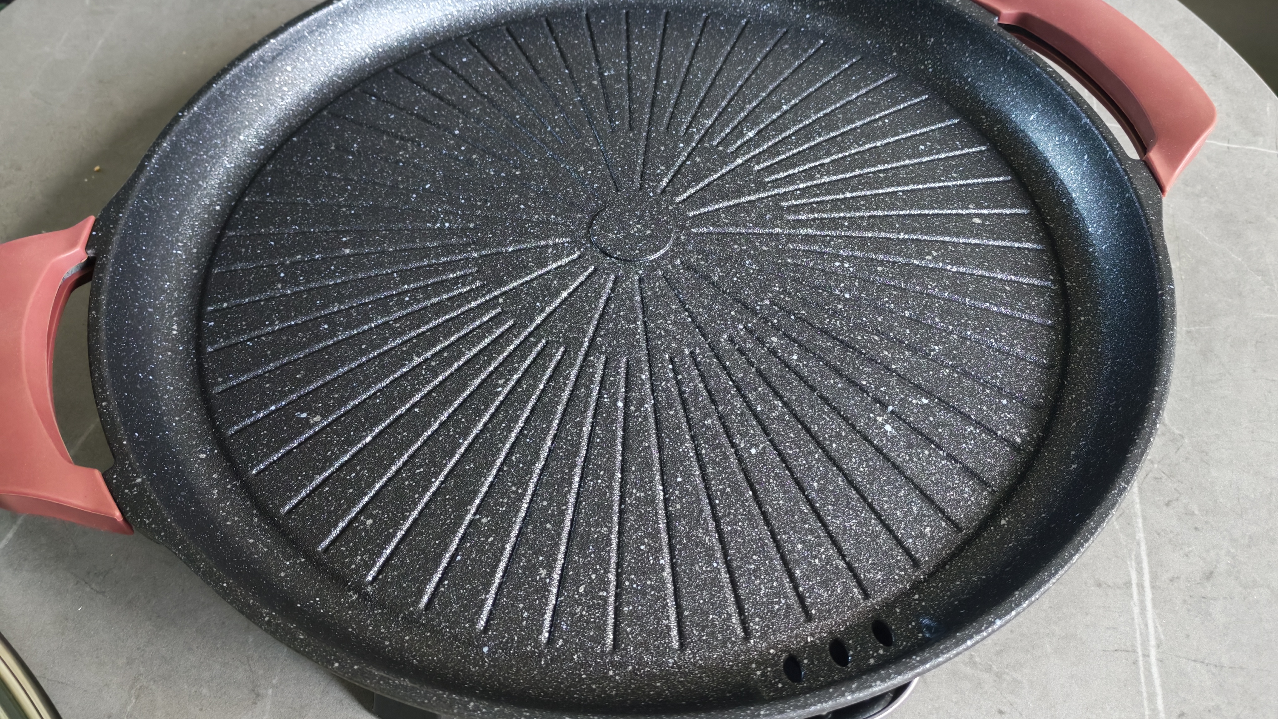 聚烩王麦饭石烤肉盘电烤盘电烧烤炉家用少烟烤涮火锅烧烤一体锅野餐用品 42cm麦饭石带盖圆型烤盘 实拍图