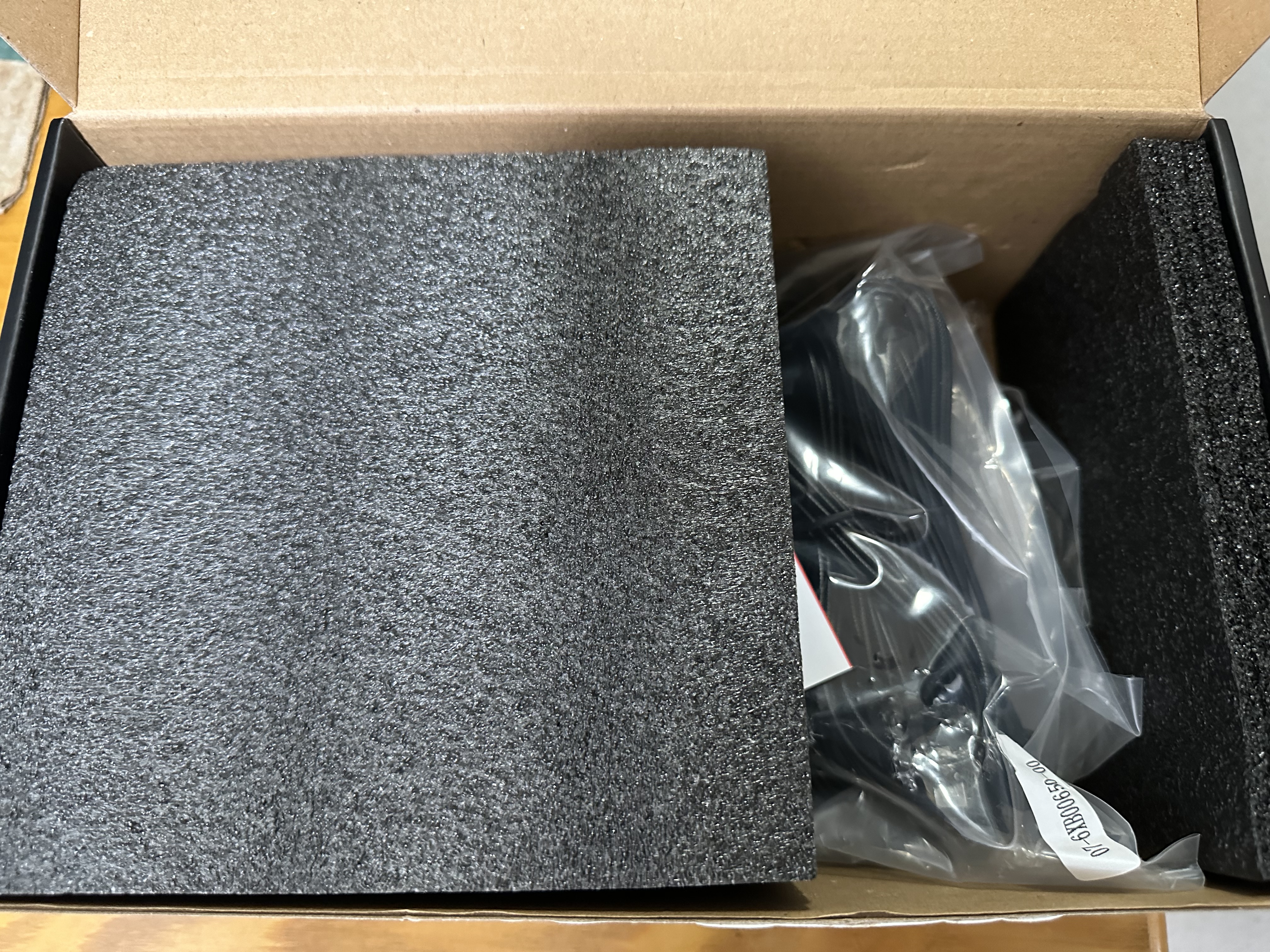 安耐美（Enermax）电源650W 金竞蝠GM650W黑色 ATX3.1电源 金牌全模 全日系电容/FDB风扇/五年保固 实拍图