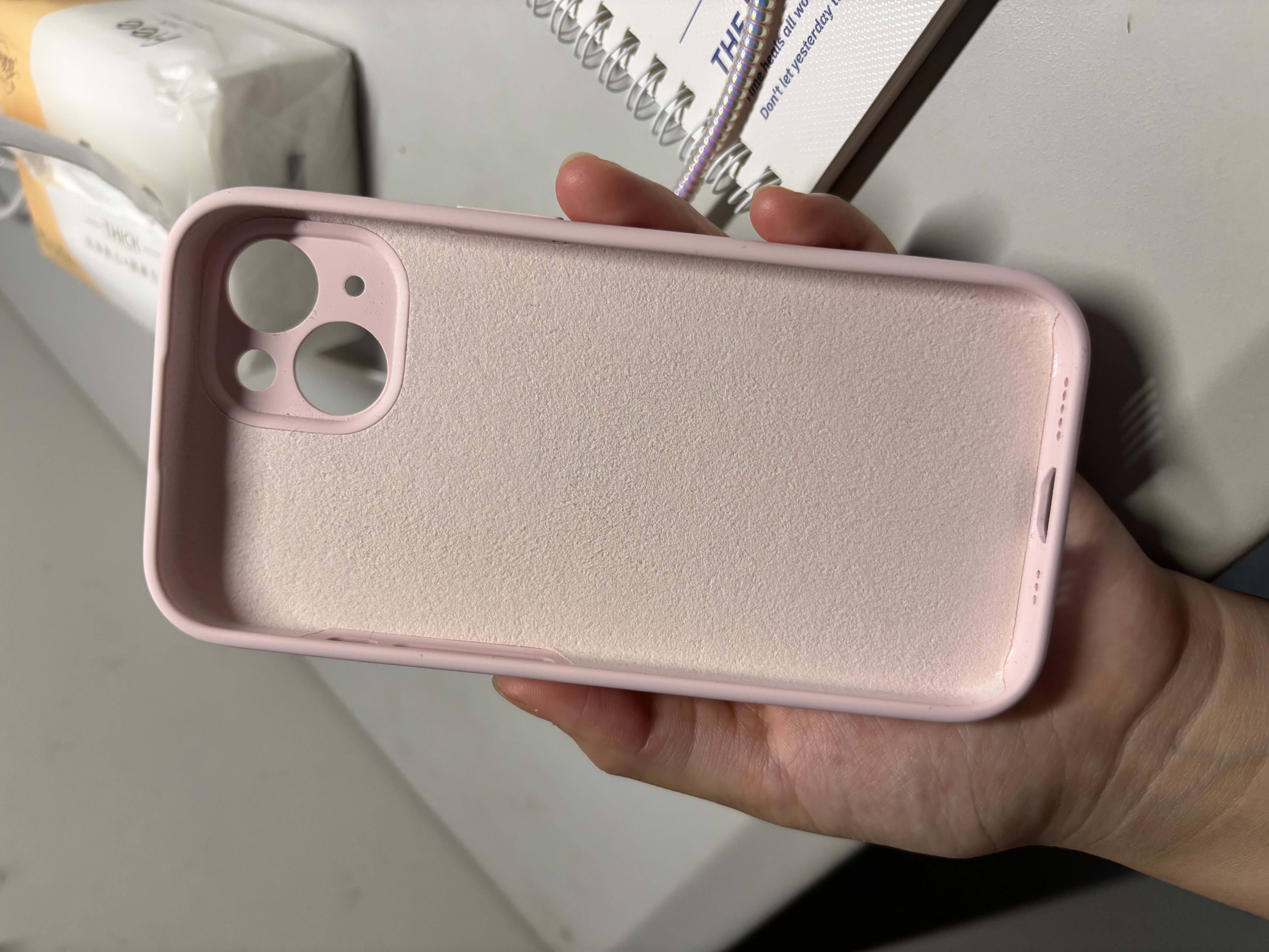第一卫DIVI【官 版 真 液 态】适用苹果15手机壳iPhone15保护套液态硅胶亲肤镜头全包防摔男女款粉 实拍图