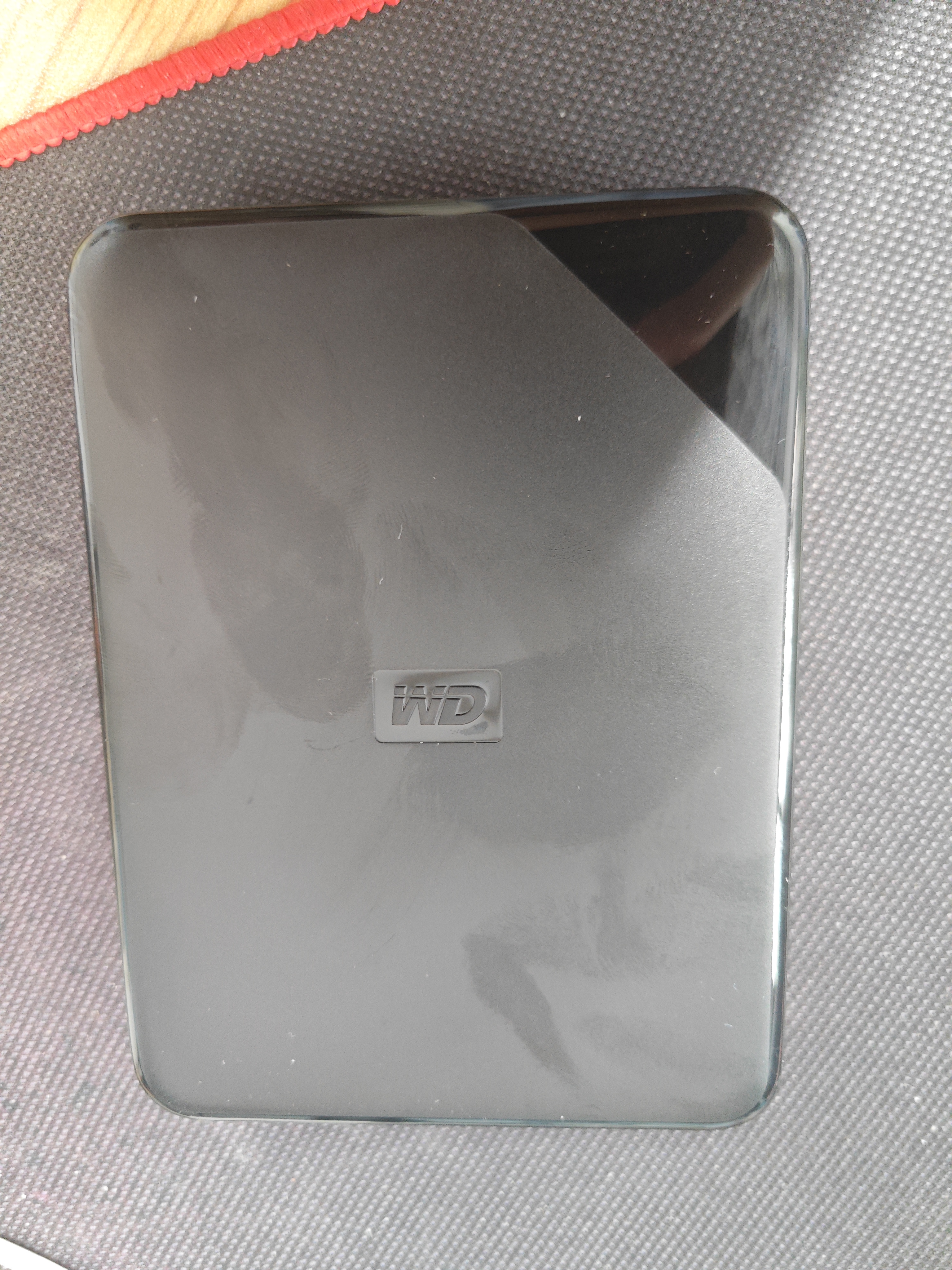 西部数据（WD）移动硬盘6TB USB3.0 SE系列 2.5英寸 机械硬盘 笔记本电脑外接 外置存储办公 大容量家庭存储 实拍图