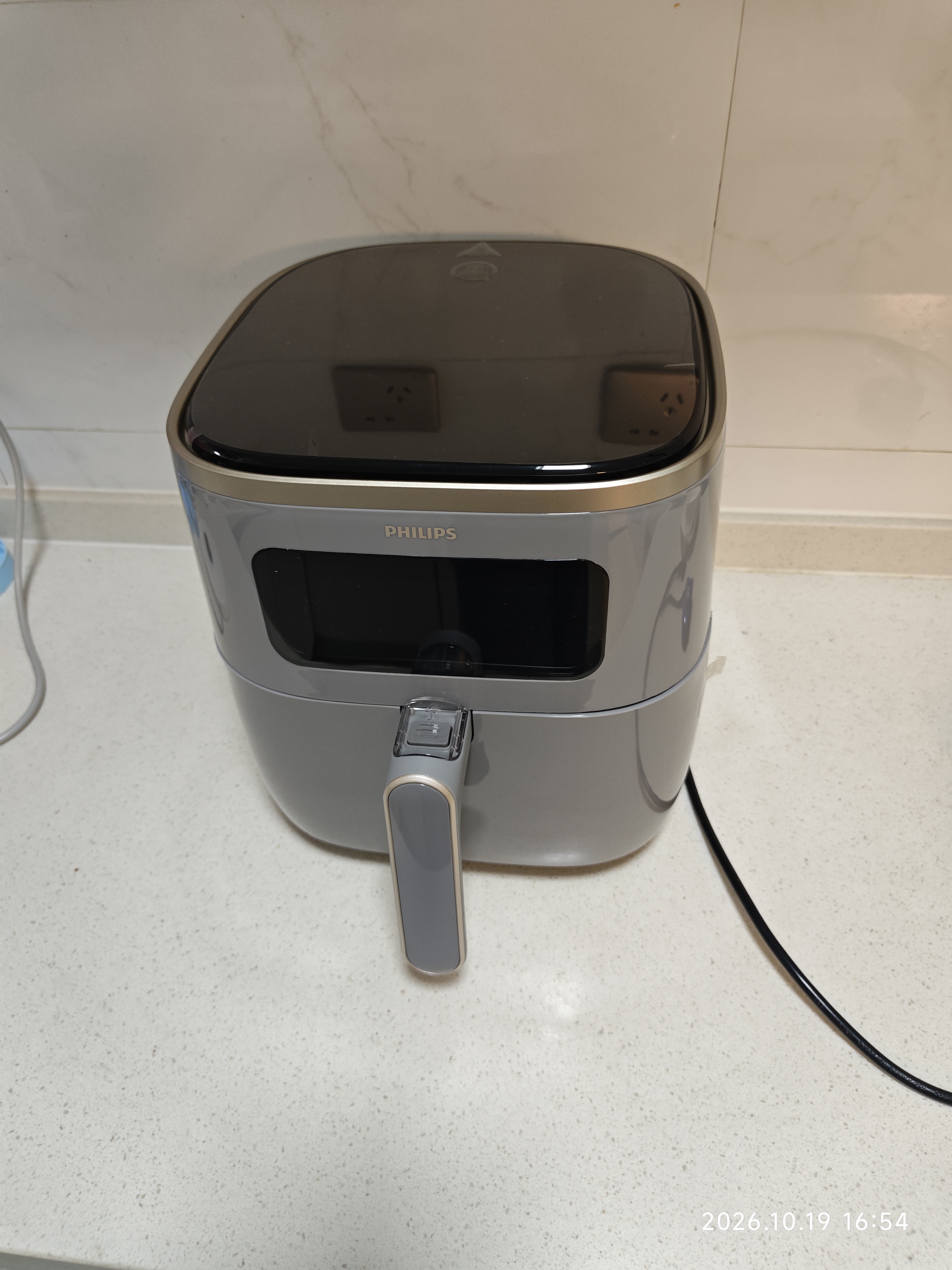 飞利浦（PHILIPS）【26首发升级新品】0氟含钛空气炸锅家用可视窗口5.6L大容量多功能免翻面空气炸烤箱一体机HD9258 实拍图