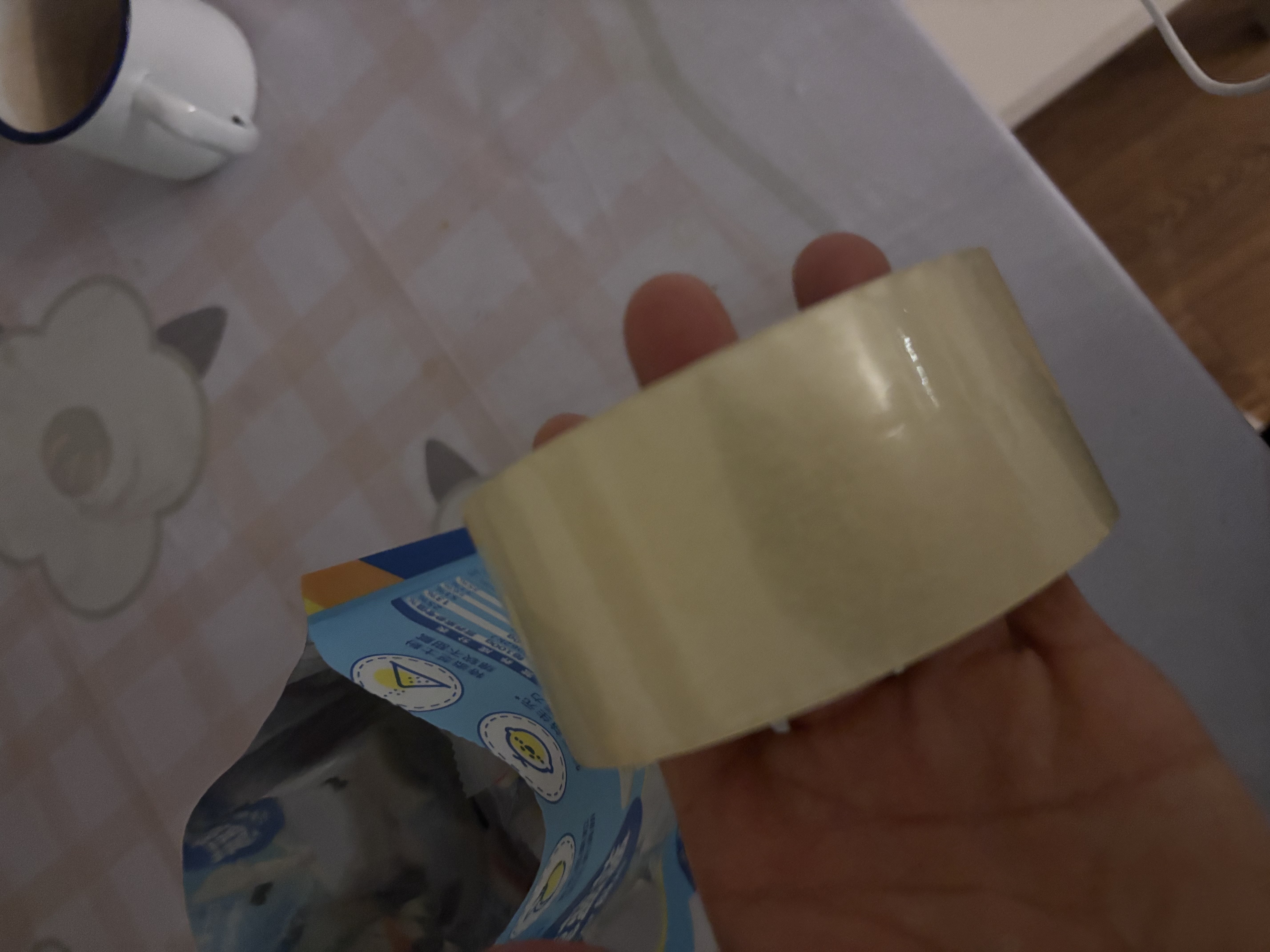 永冠透明胶带封箱封口快递打包宽胶带货物搬家45mm*60y（54.84m）*1卷 实拍图