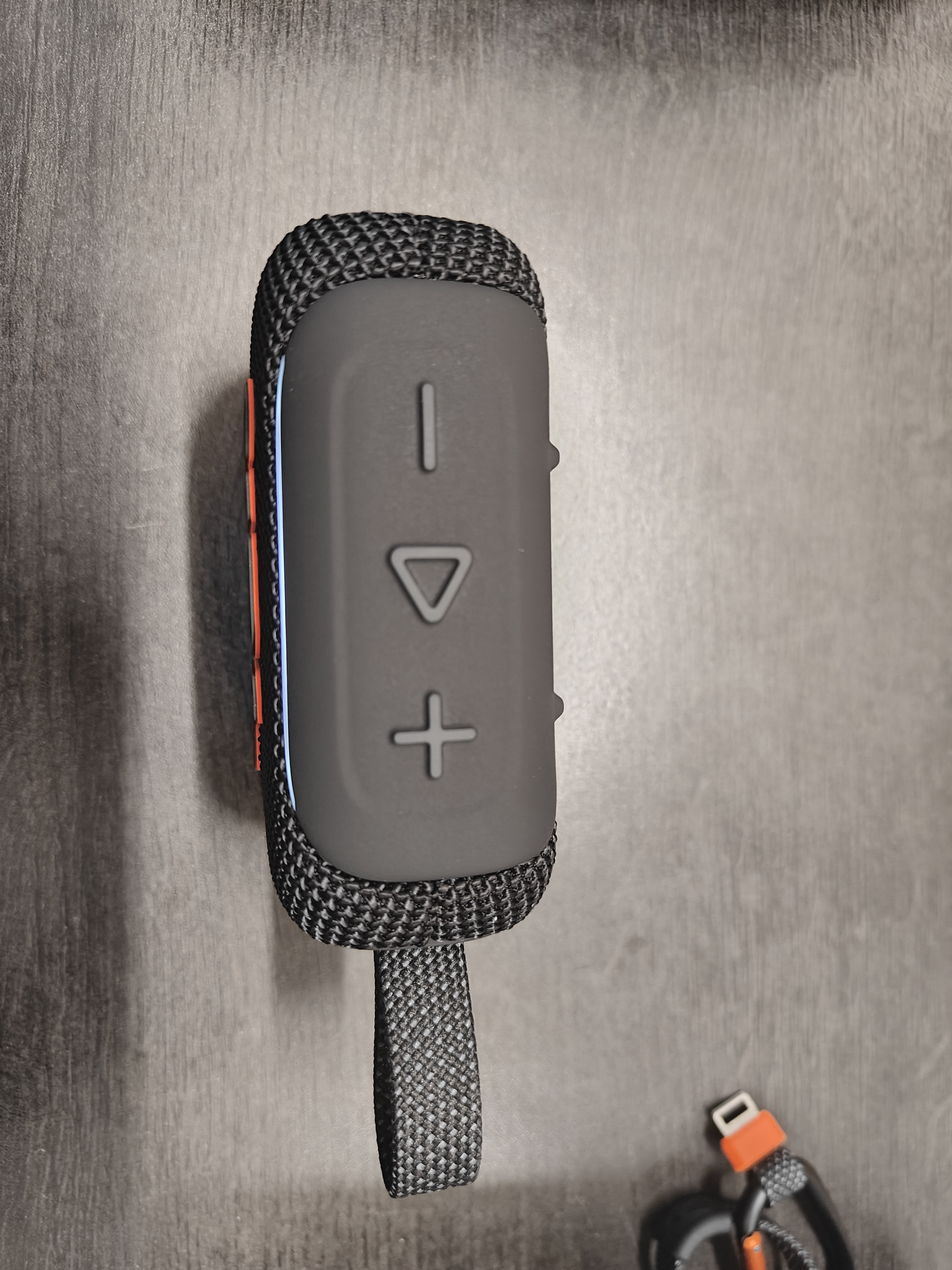 JBL GO5 音乐金砖五代 蓝牙音箱 户外便携音箱 徒步骑行 电脑音响 go4升级款 中秋送礼物 澜夜黑 实拍图