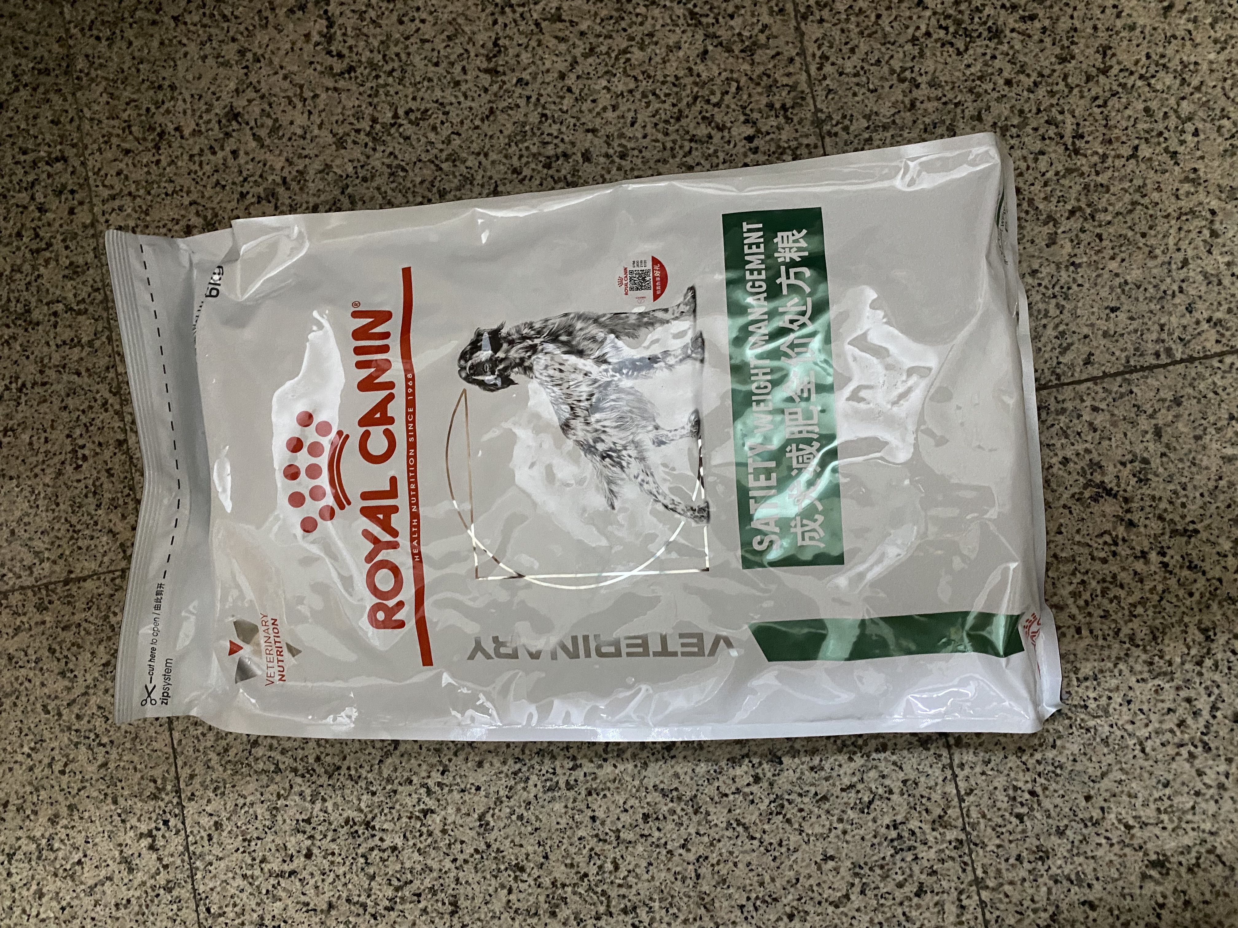 皇家猫粮 挑嘴成猫猫粮 高适口性 EF38 通用粮 12月以上 10KG 实拍图
