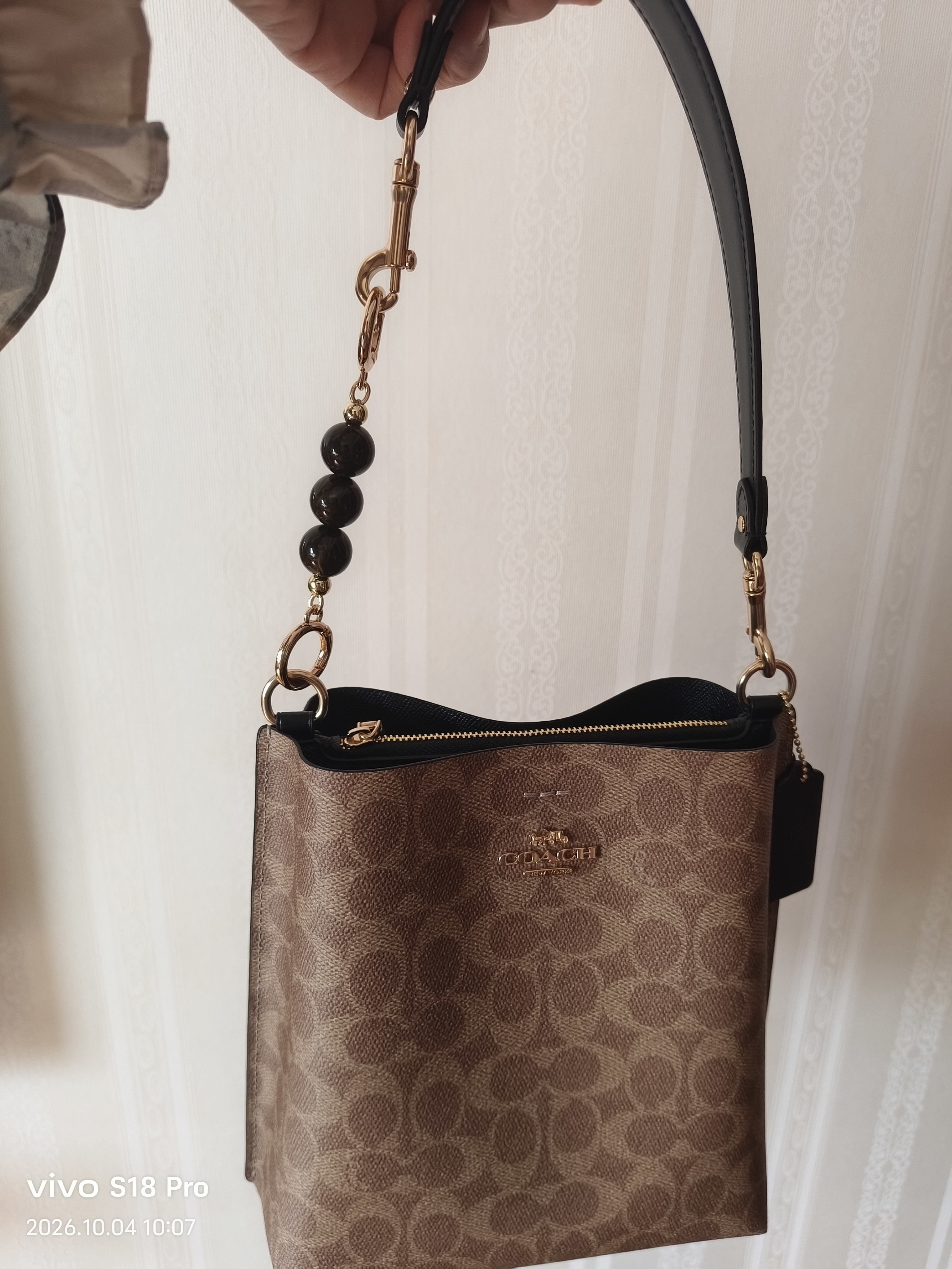 蔻驰（COACH）【品牌直供】女士MOLLIE中号水桶包棕黄拼黑色CBQ33礼物次日达 实拍图
