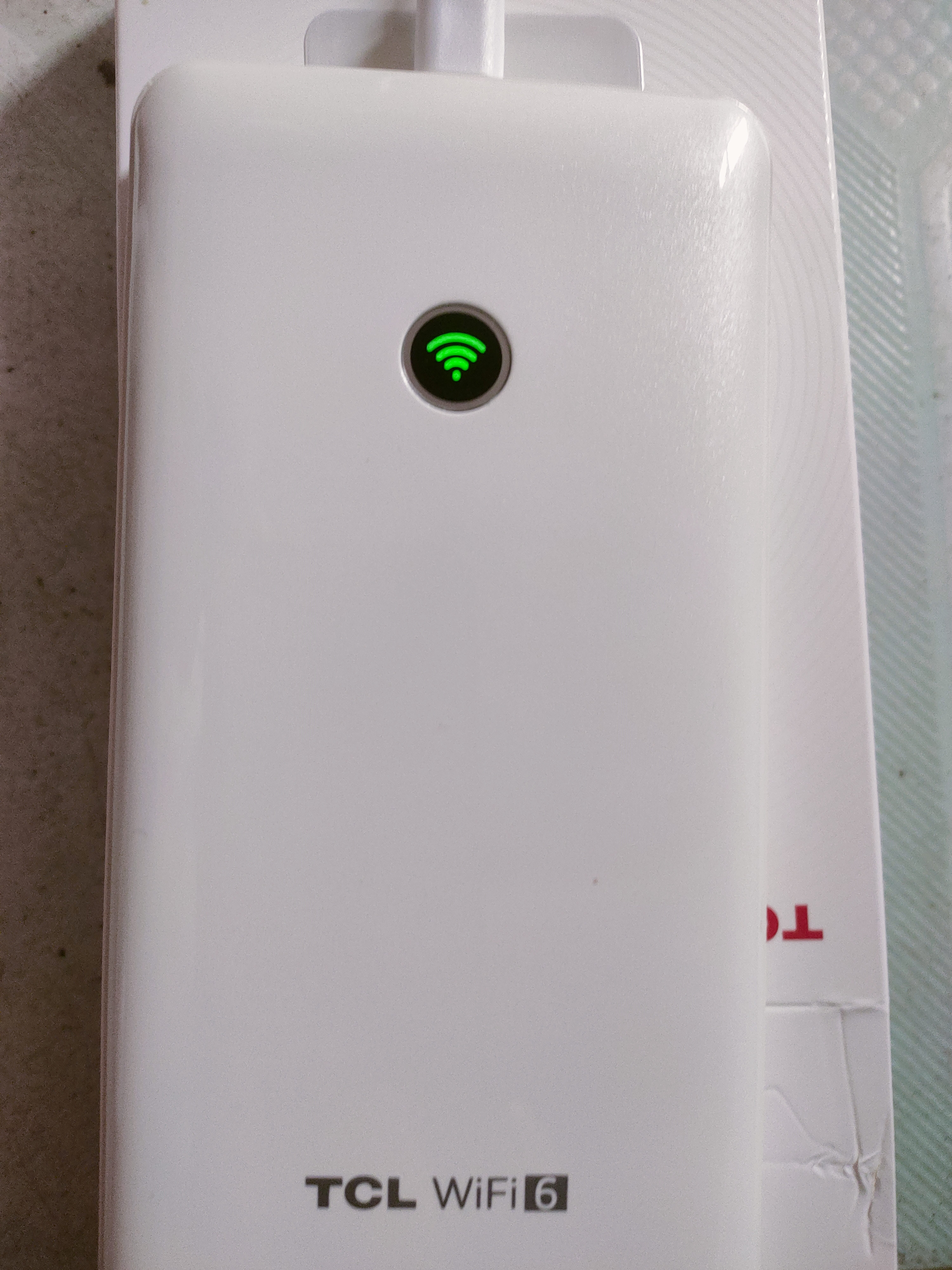TCL随身wifi2026新款全国通用可移动便携式热点免插卡无线网wi-fi6无限制大流量车载4G路由器5GXY15B 有线充电无线上网【10000毫安超长续航】 足额不虚标月享1500G流量 实拍图