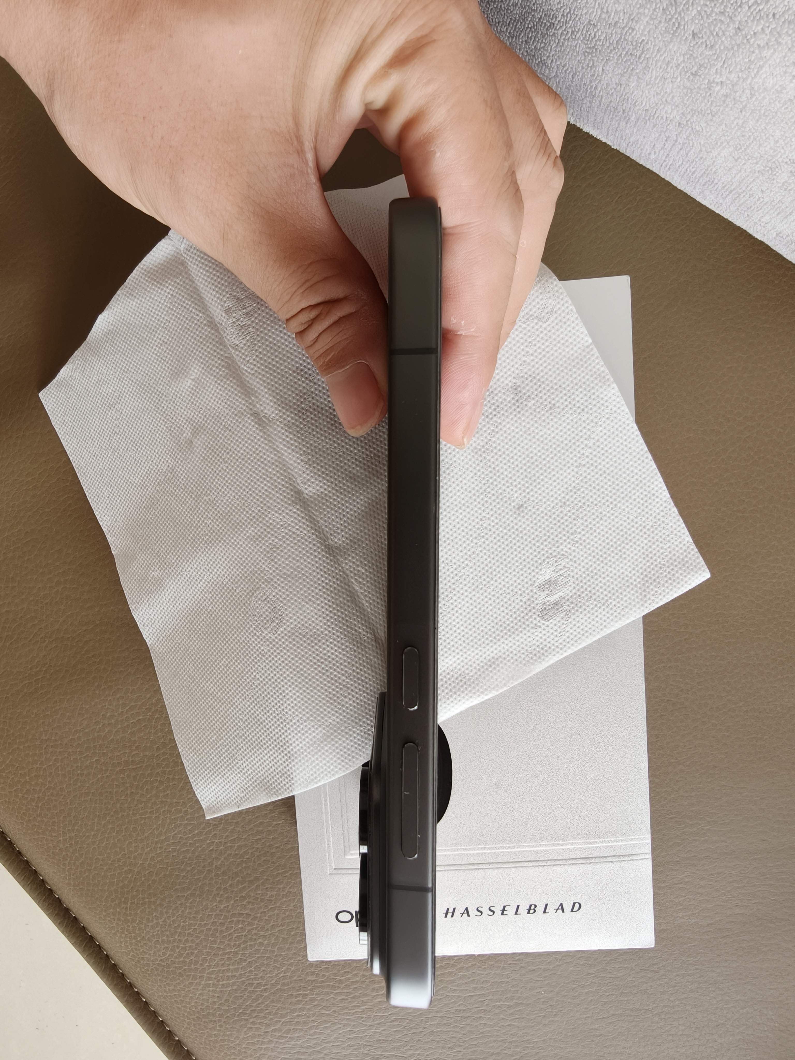 蓝猩先生【AR增透】适用小米17Pro镜头膜 小米17pro背屏膜高清高透一体防摔防尘手机贴膜 黑 实拍图