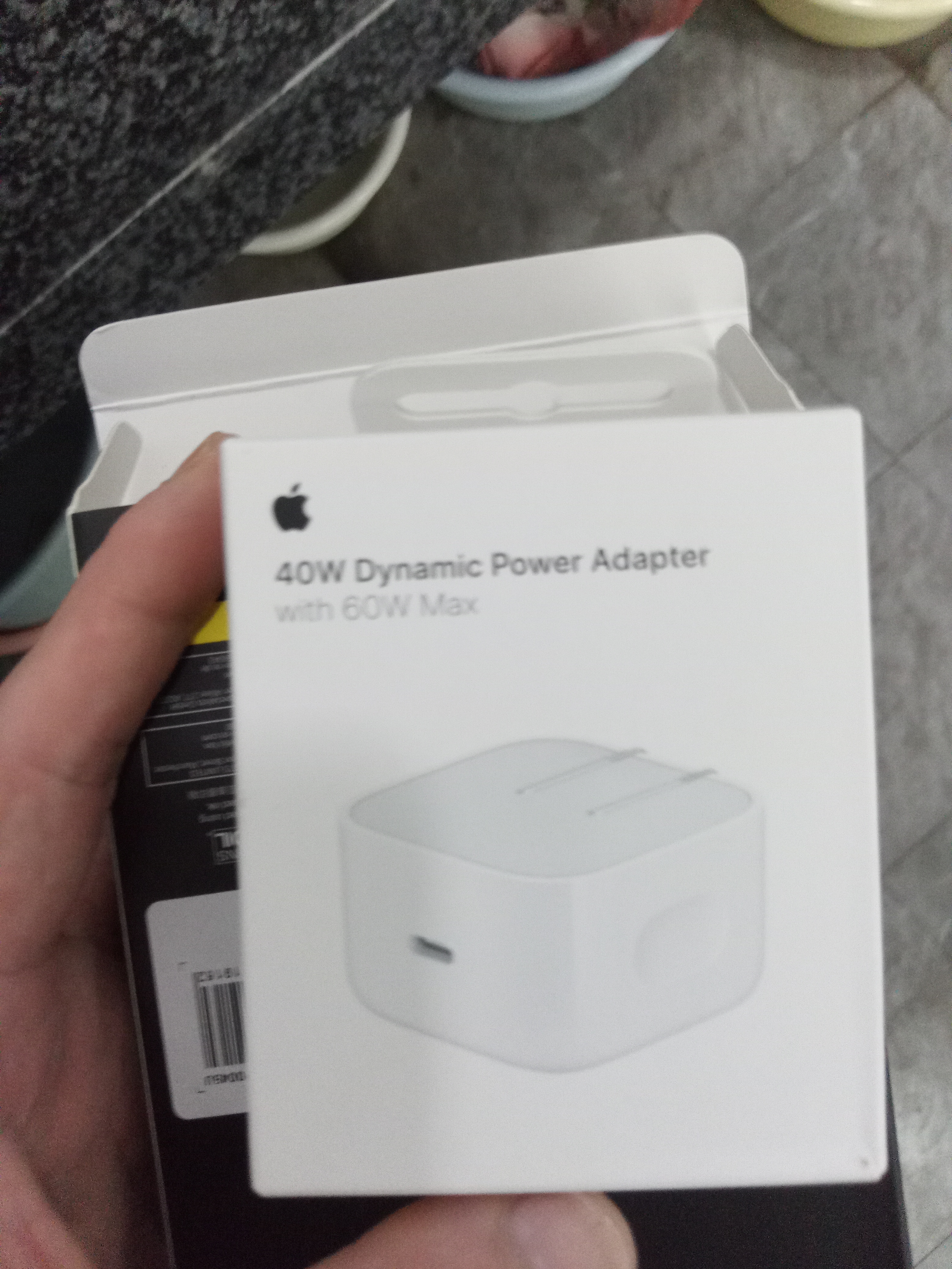 Apple/苹果 40W（至高60W） type-c快充充电器 苹果usb-c原装充电头 苹果iPhone 18 Pro Max充电器 实拍图