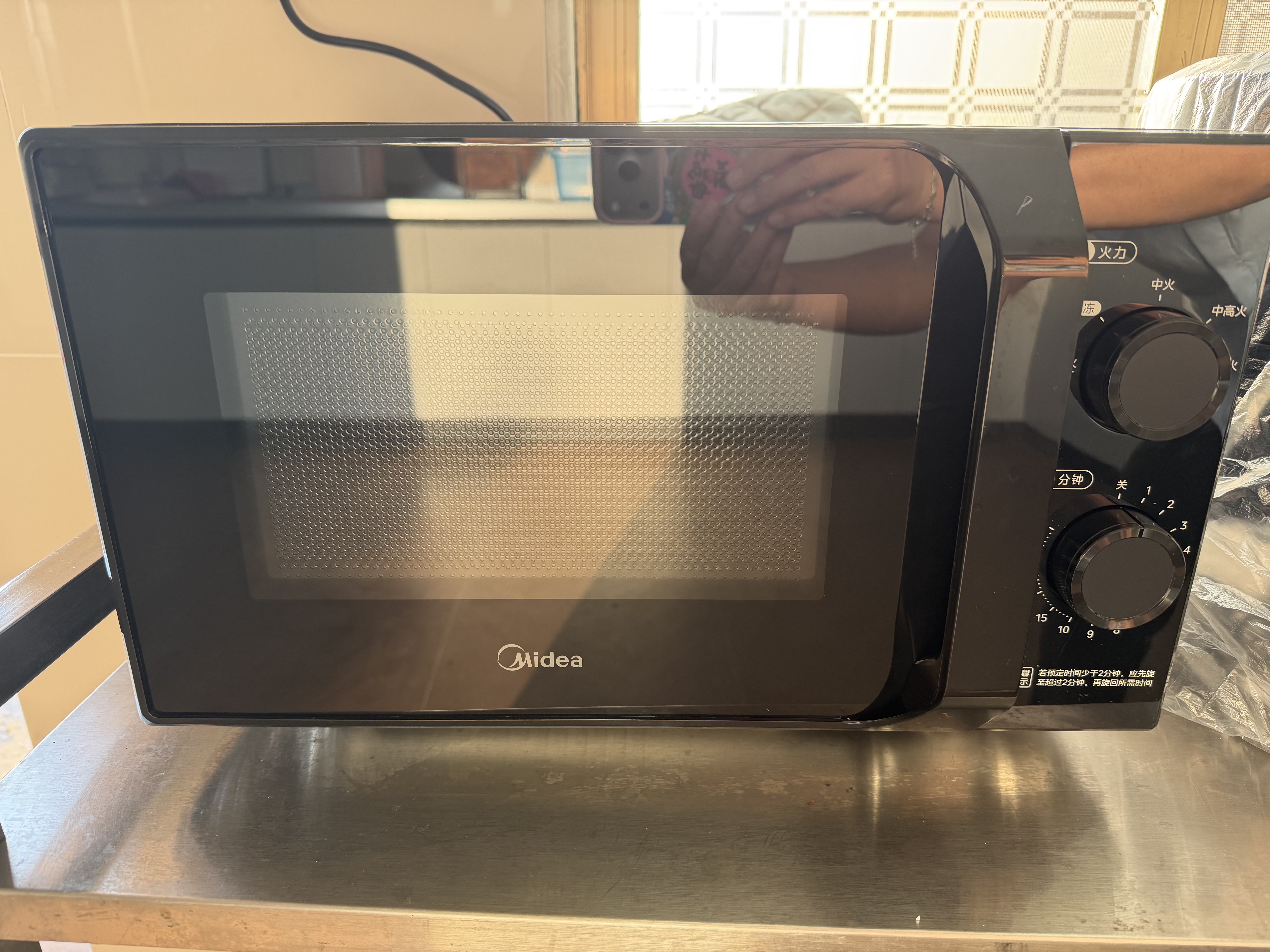 美的（Midea）微波炉经典升级款M2A 家用小型20升平板式易清洁快捷双旋钮高效速热杀菌除味2026新款 实拍图