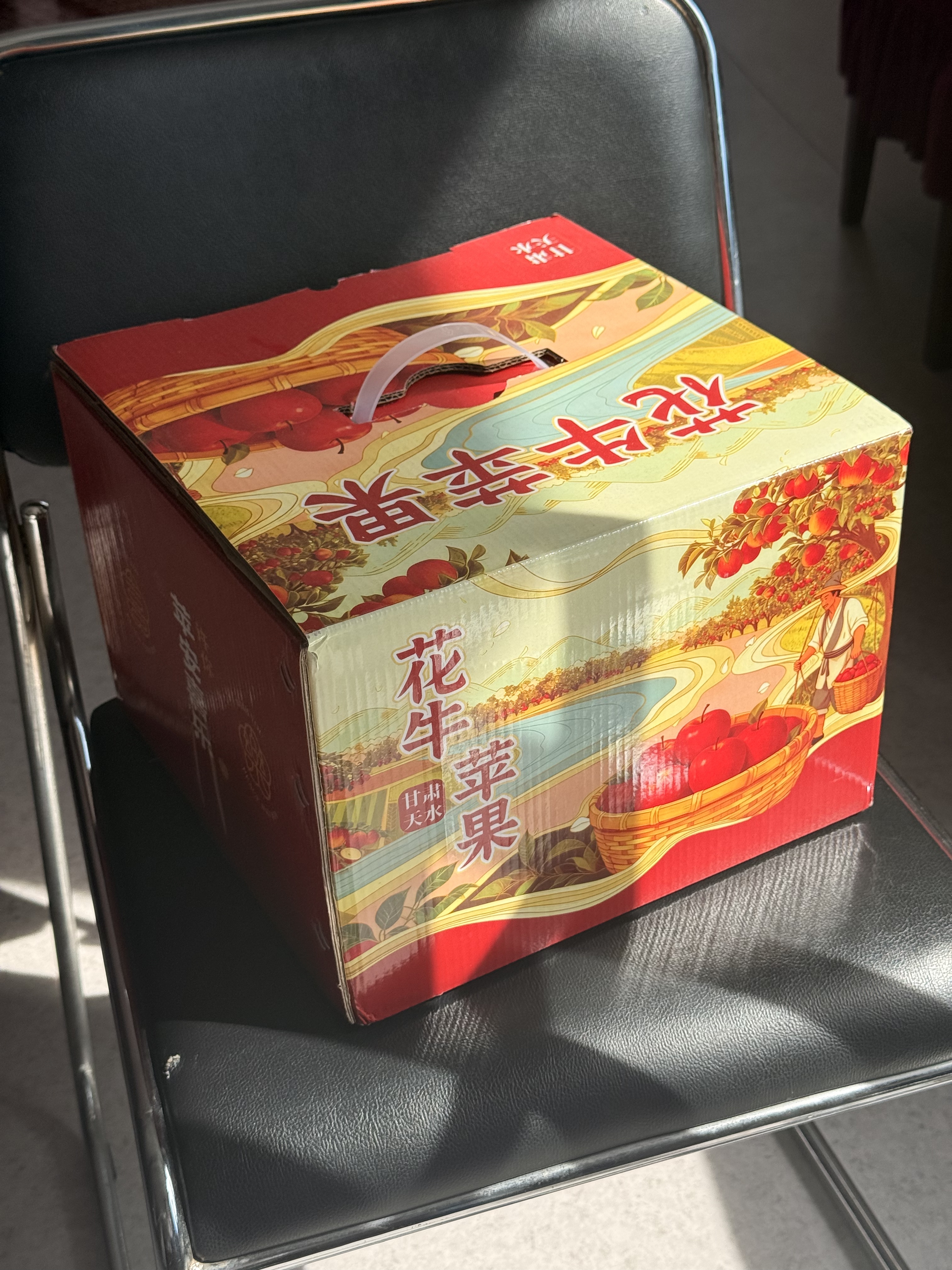 京地达水果礼盒装花牛苹果甘肃天水18枚净重10斤单果250g+源头直发包邮 实拍图