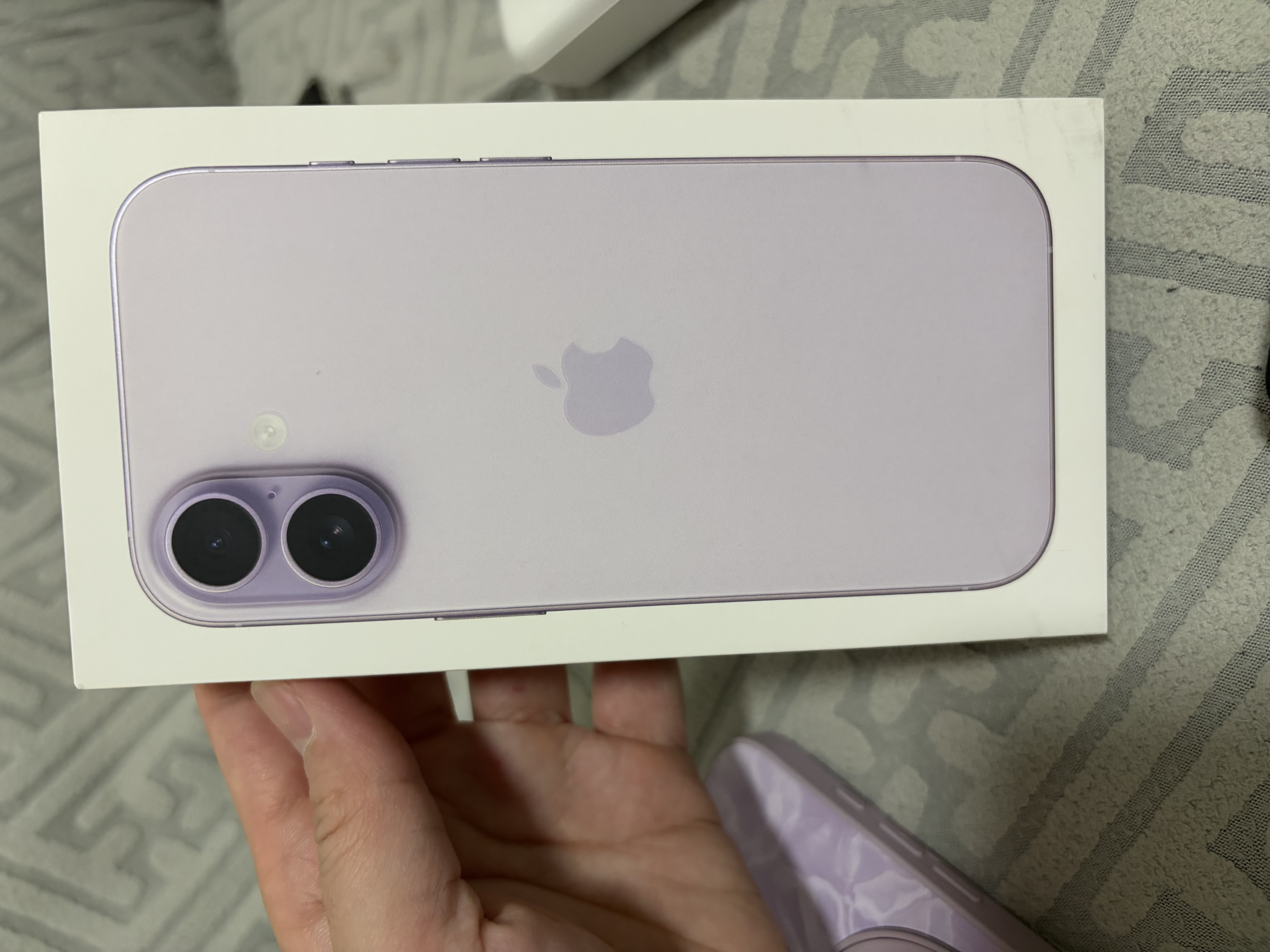 Apple/苹果/苹果 iPhone 17 512GB 薰衣草紫色 支持移动联通电信5G 双卡双待手机 实拍图
