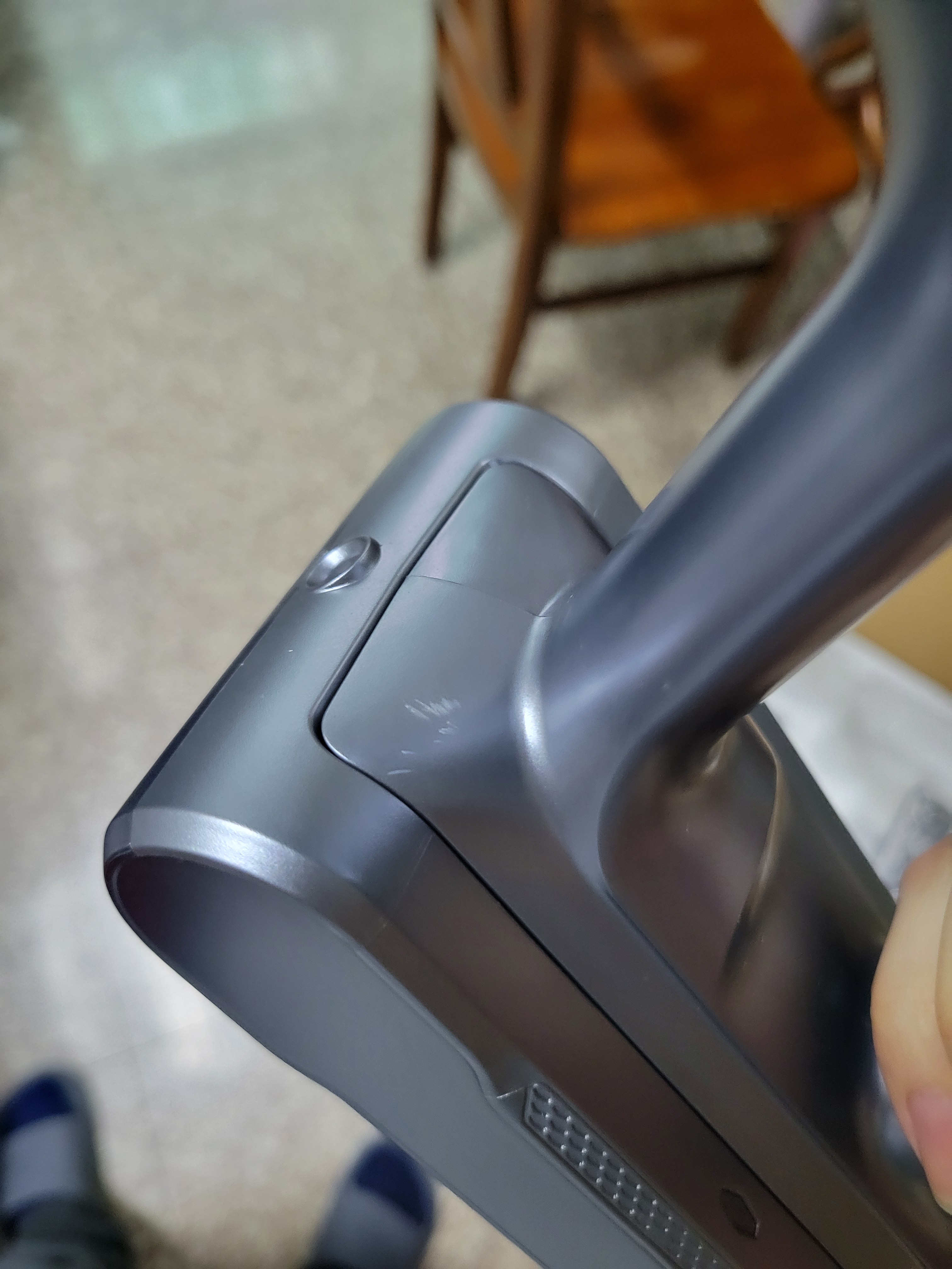 松下（Panasonic）【除尘神器】无线吸尘器家用大吸力手持绿光照显尘吸猫毛四重过滤MC-A31H【可拆电池增加续航】 实拍图