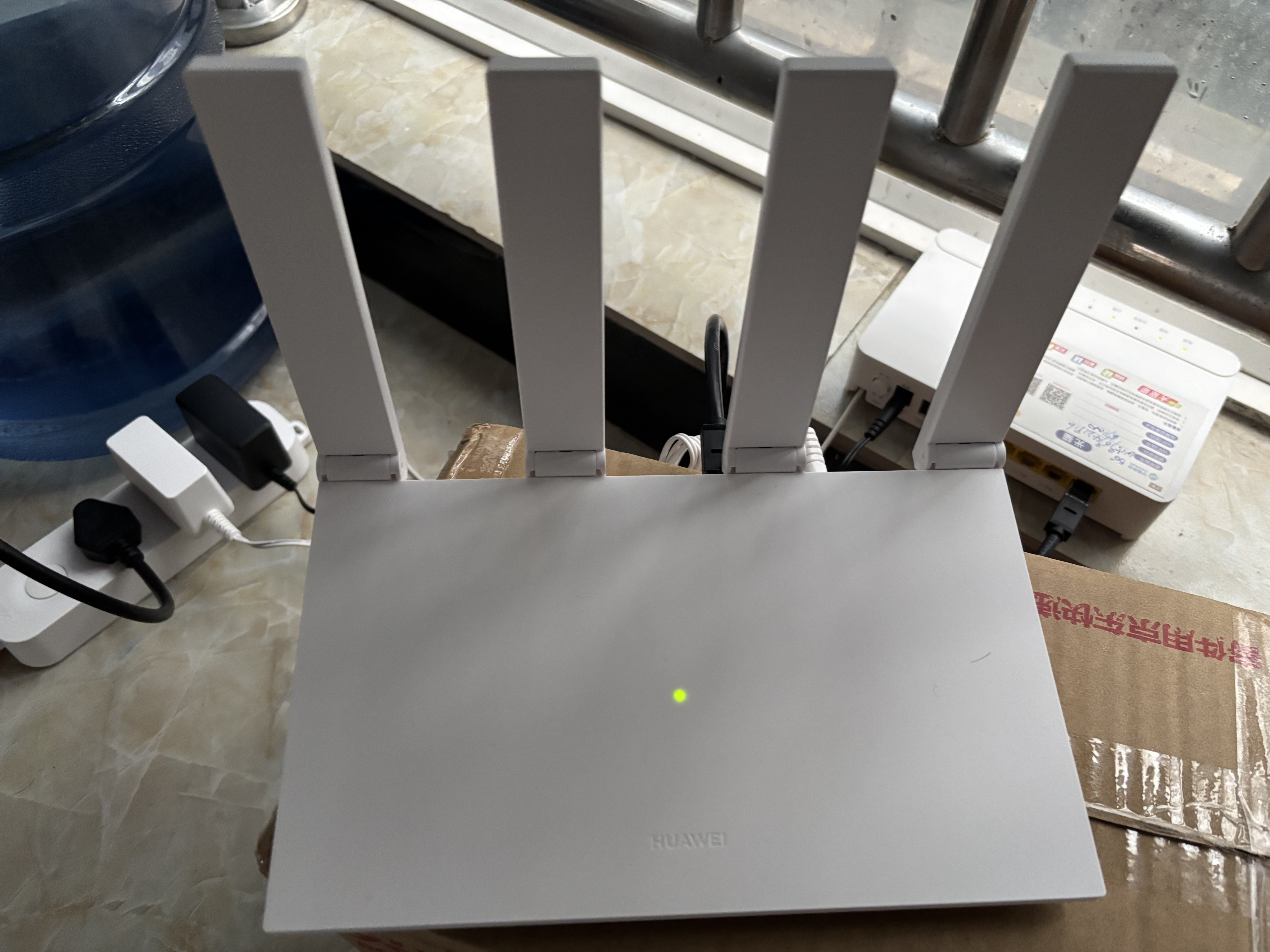 华为路由AX3 双频合一 自动优选 wifi6/多连不卡无线家用穿墙/AX3000/高速千兆路由器 实拍图