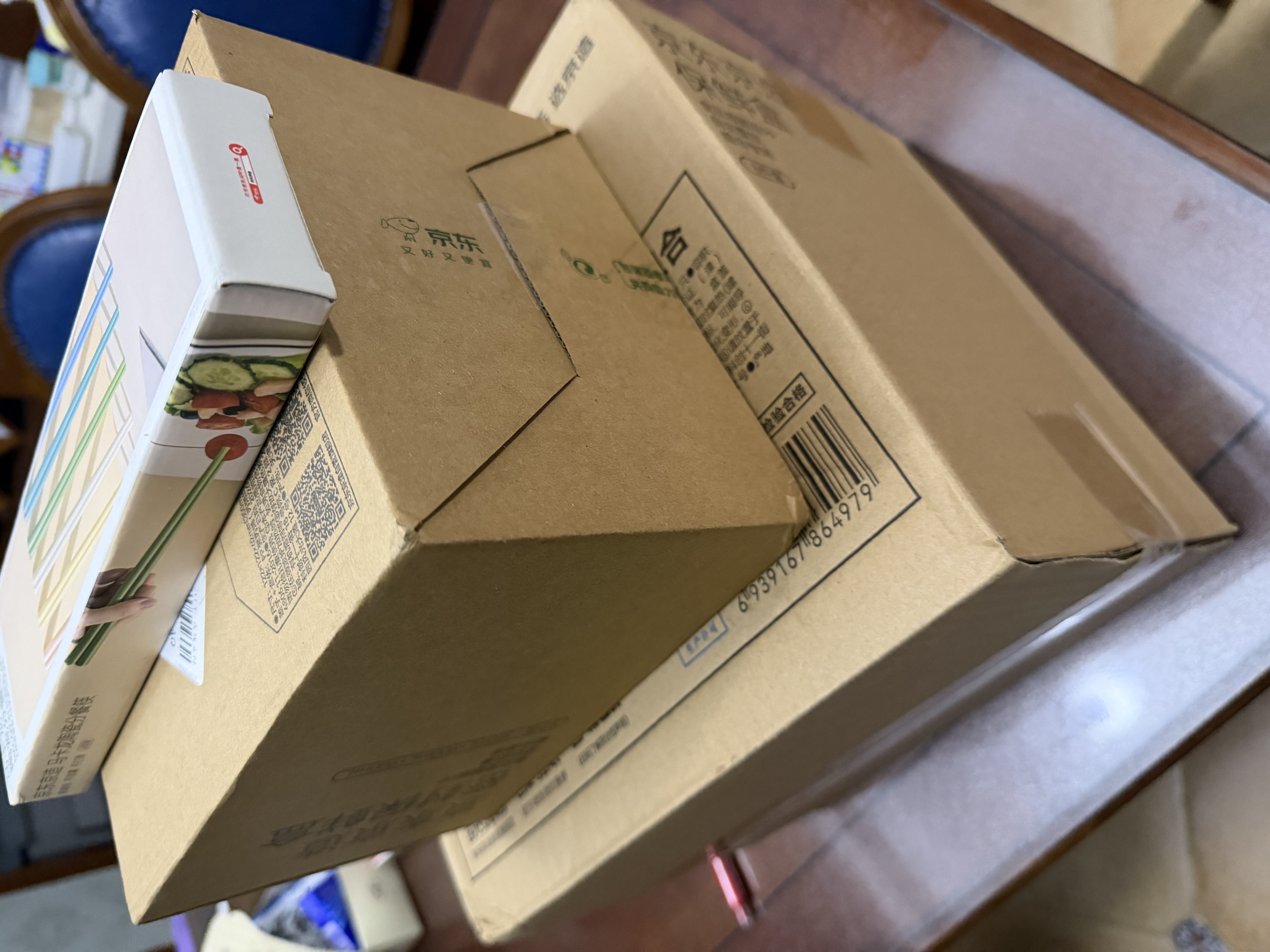 京东京造 陶瓷筷子 家用高档食品级抗菌防霉彩盒装 马卡龙陶瓷分餐筷6双装 实拍图